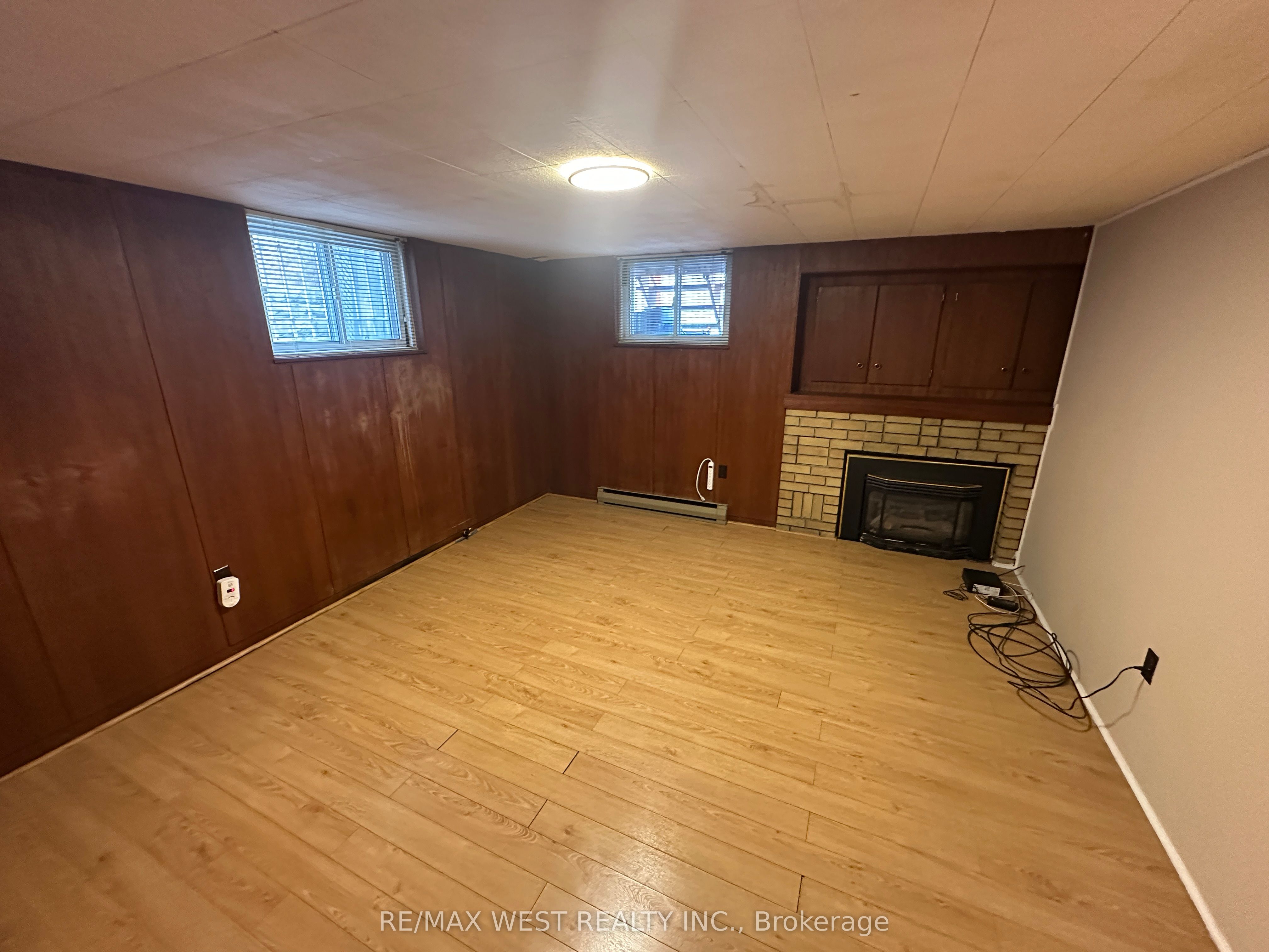 28 Snider Avenue Lower, Toronto, ON M6E 4R9 photo 5