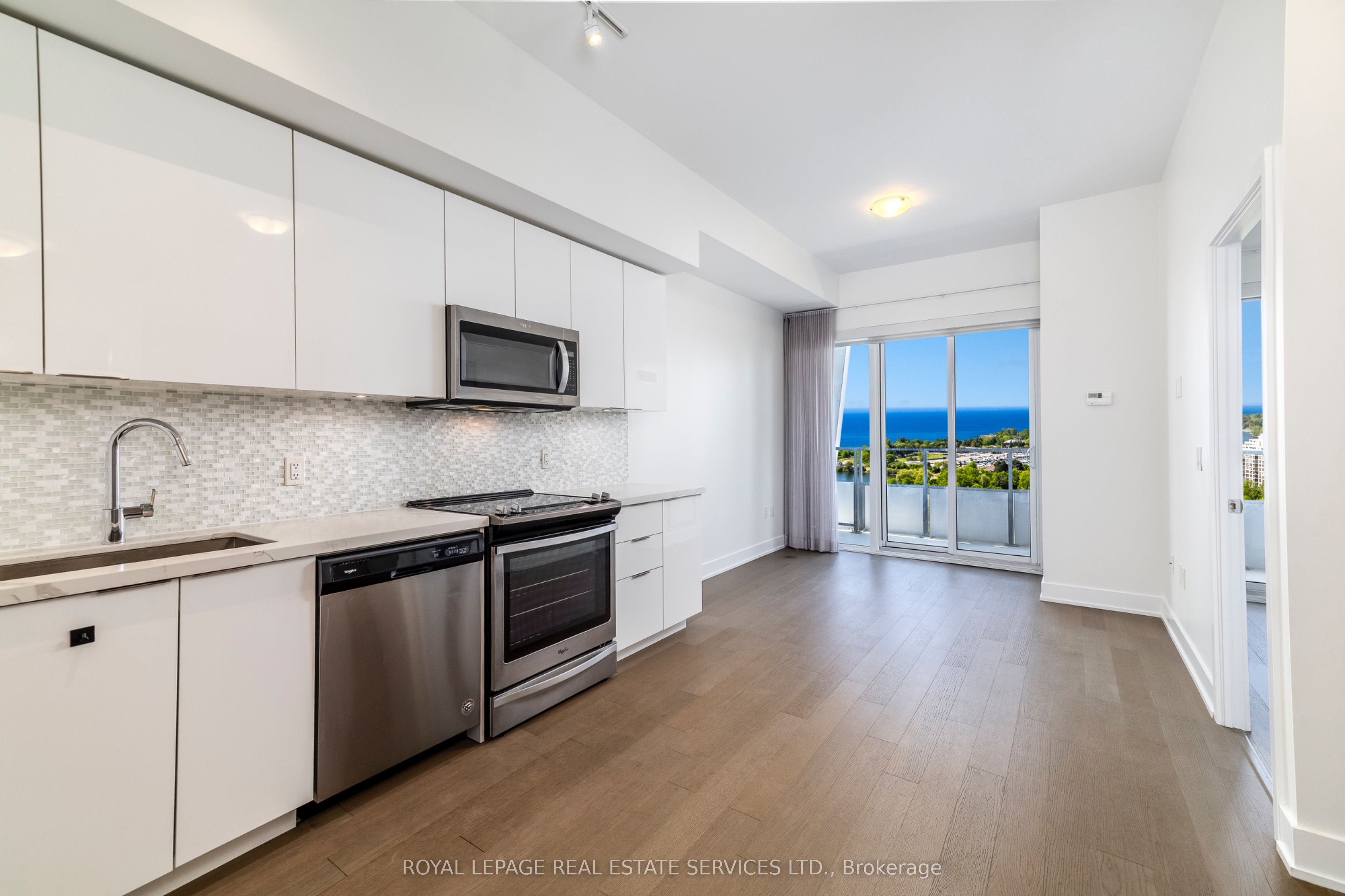 30 Shore Breeze Drive 2019, Toronto, ON M8V 0J1 photo 2
