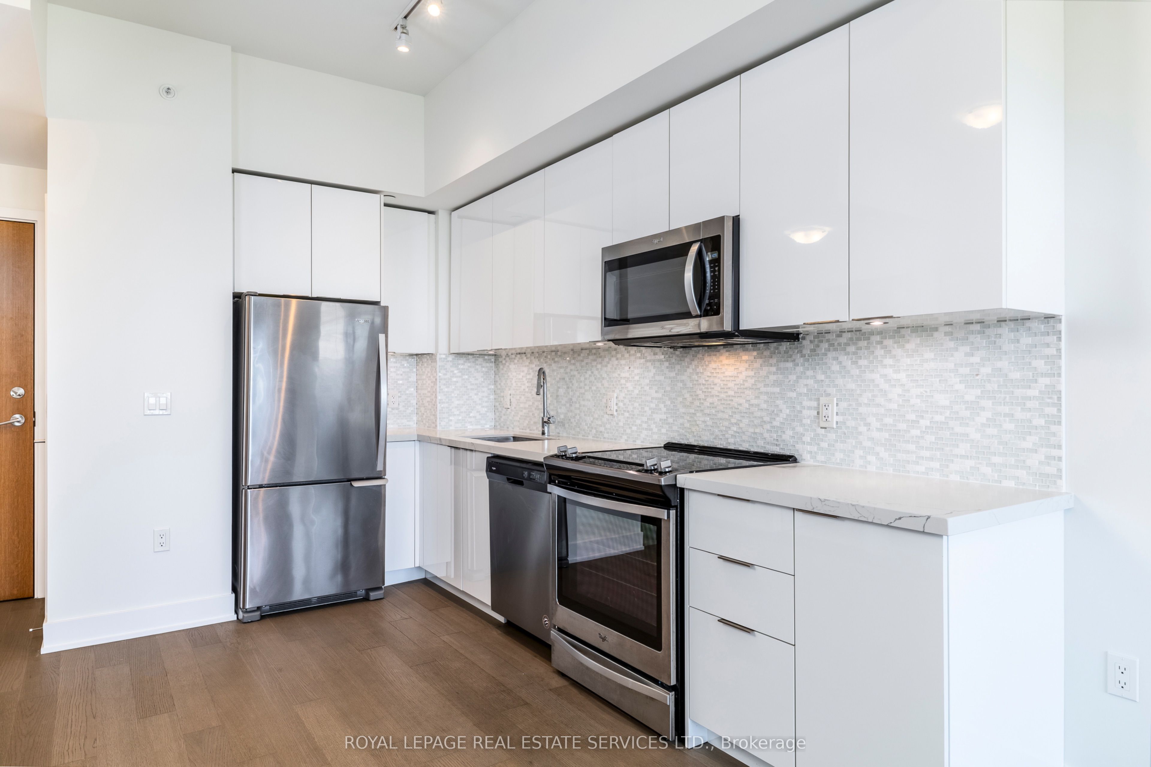 30 Shore Breeze Drive 2019, Toronto, ON M8V 0J1 photo 4