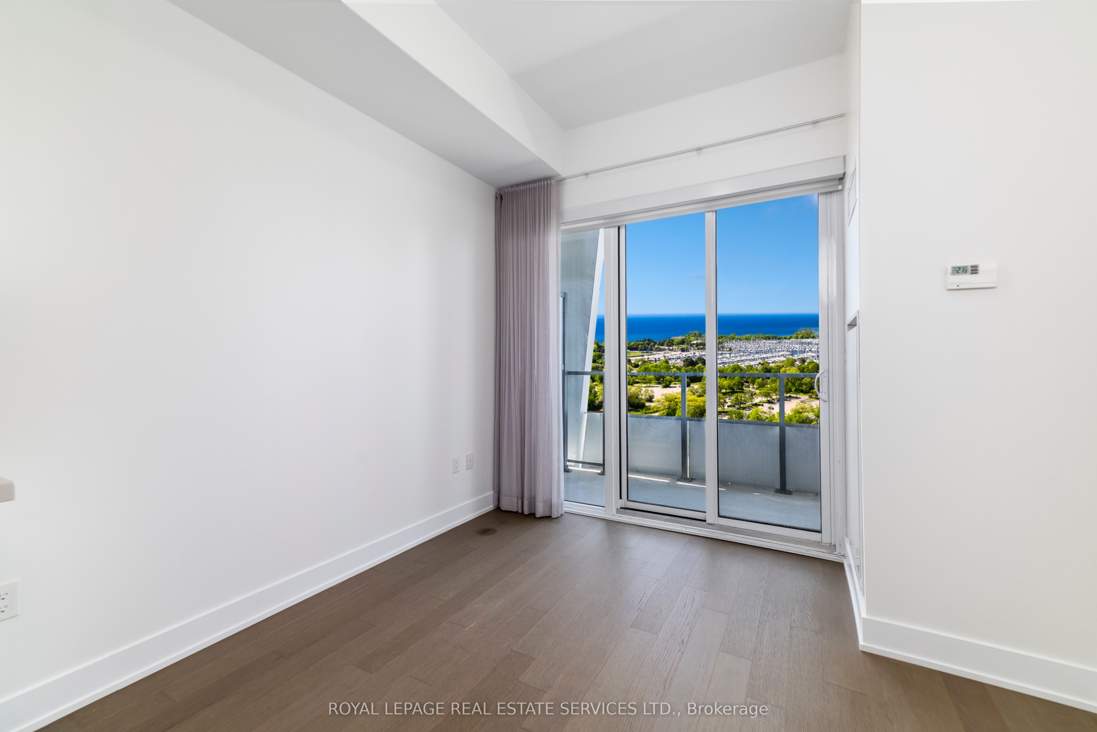 30 Shore Breeze Drive 2019, Toronto, ON M8V 0J1 photo 5