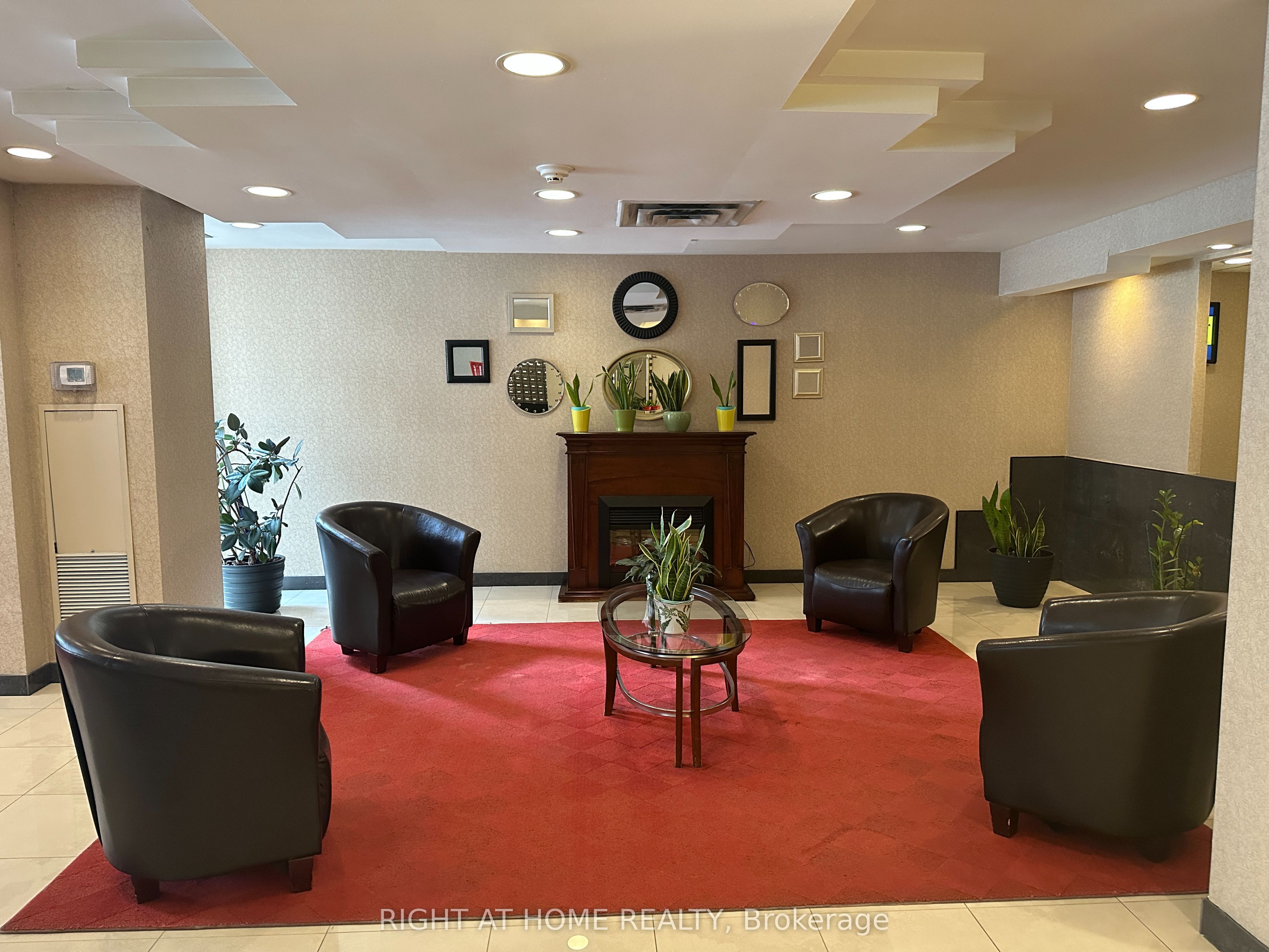 300 Webb Drive 1406, Mississauga, ON L5B 3W3 photo 3