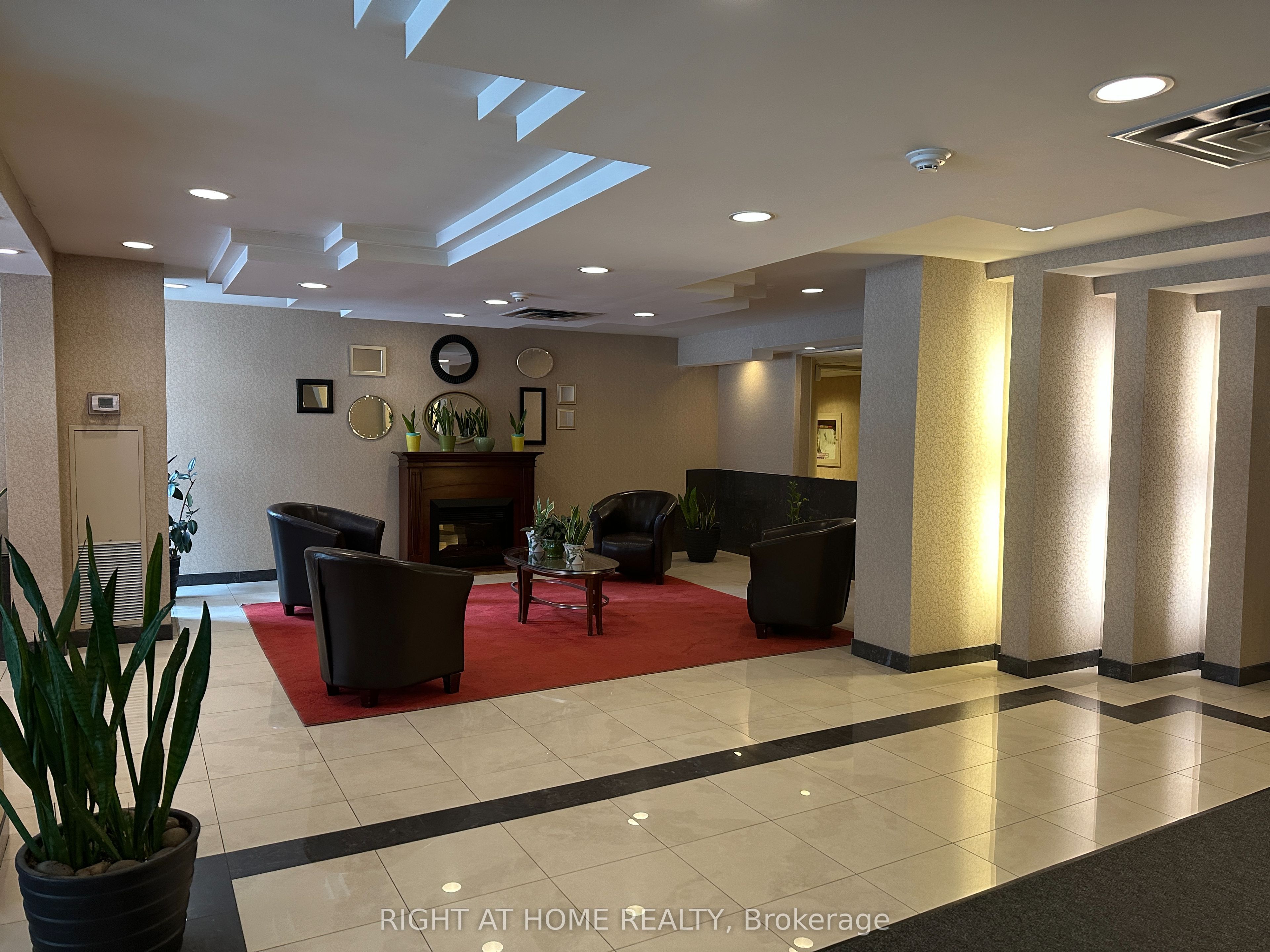 300 Webb Drive 1406, Mississauga, ON L5B 3W3 photo 4