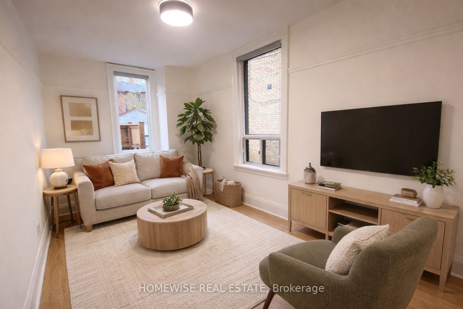 1542 King Street W 2, Toronto, ON M6K 1J6