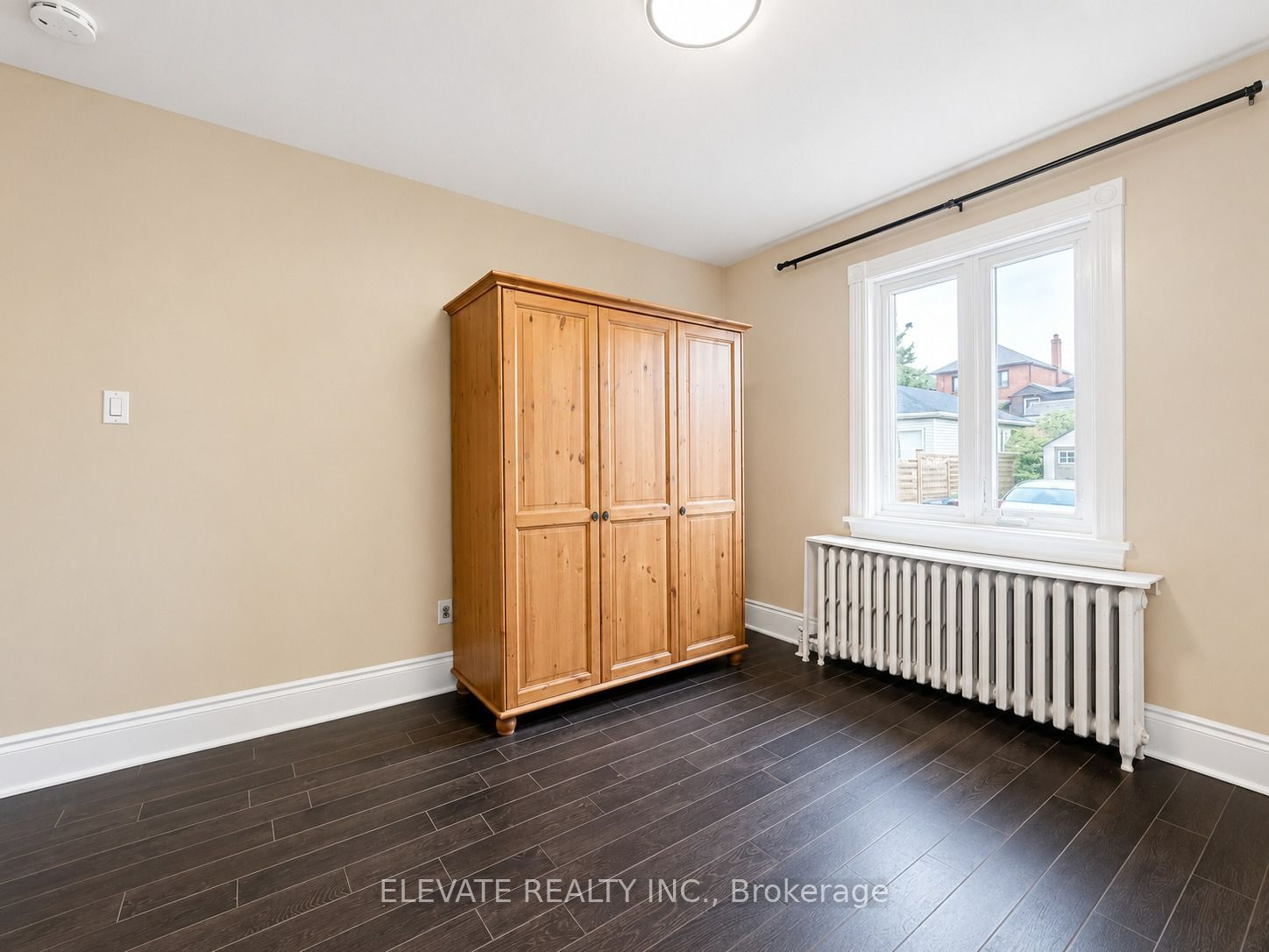 17 Ronald Avenue 1, Toronto, ON M6E 4M5 photo 4