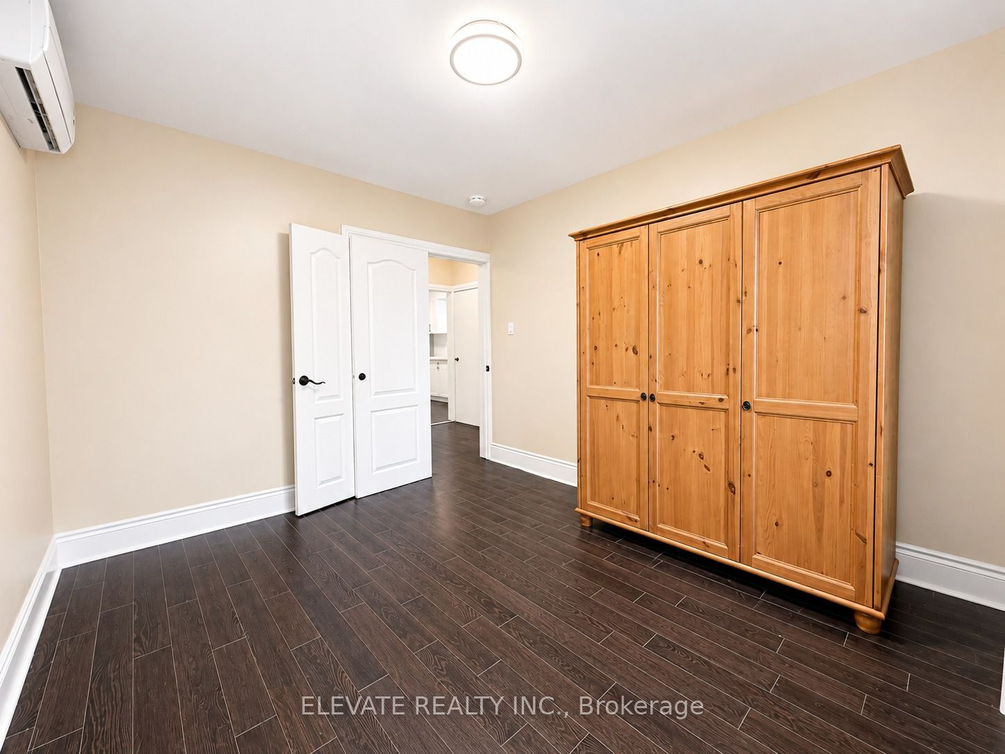 17 Ronald Avenue 1, Toronto, ON M6E 4M5 photo 5