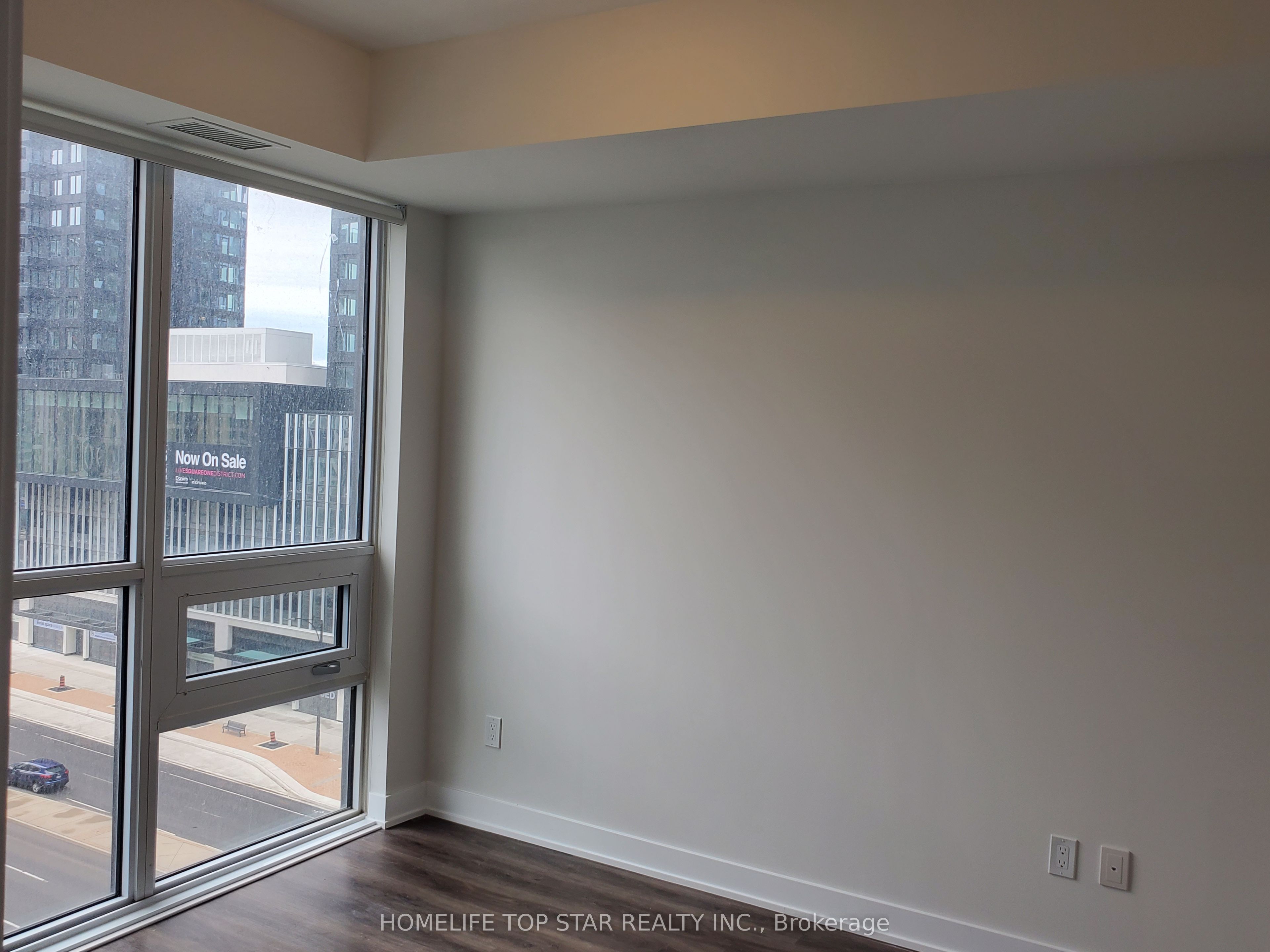 430 Square One Drive 620, Mississauga, ON L5B 3Y1 photo 3