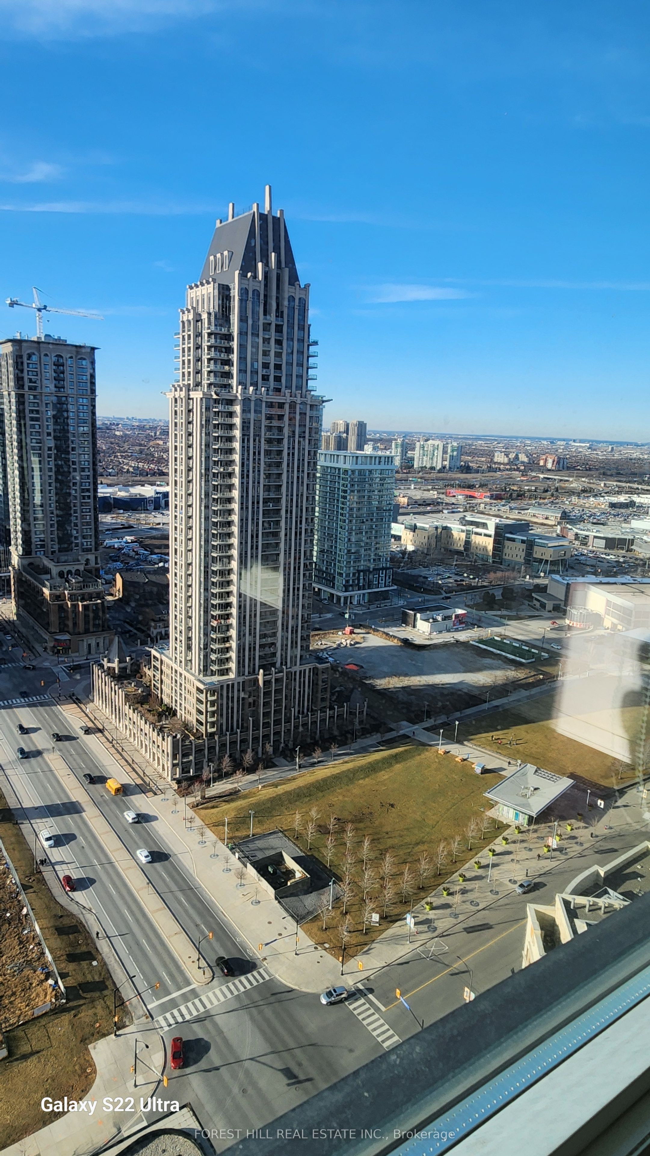 4070 Confederation Parkway 3007, Mississauga, ON L5B 0E9 photo 4