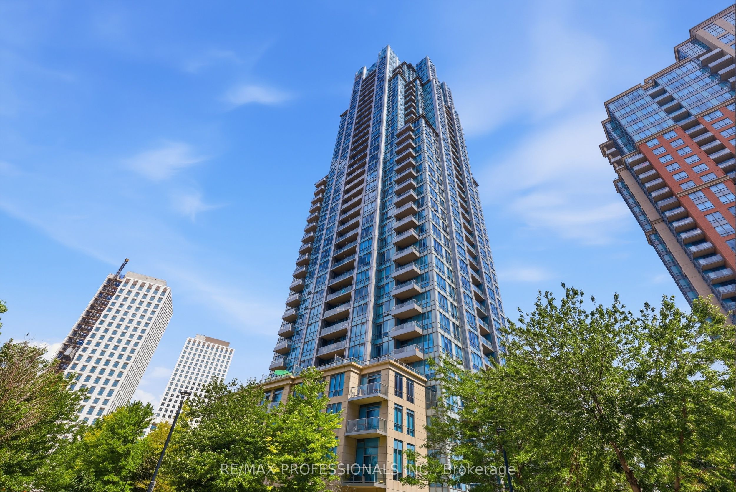 15 Viking Lane 1602, Toronto, ON M9B 0A4 photo 2