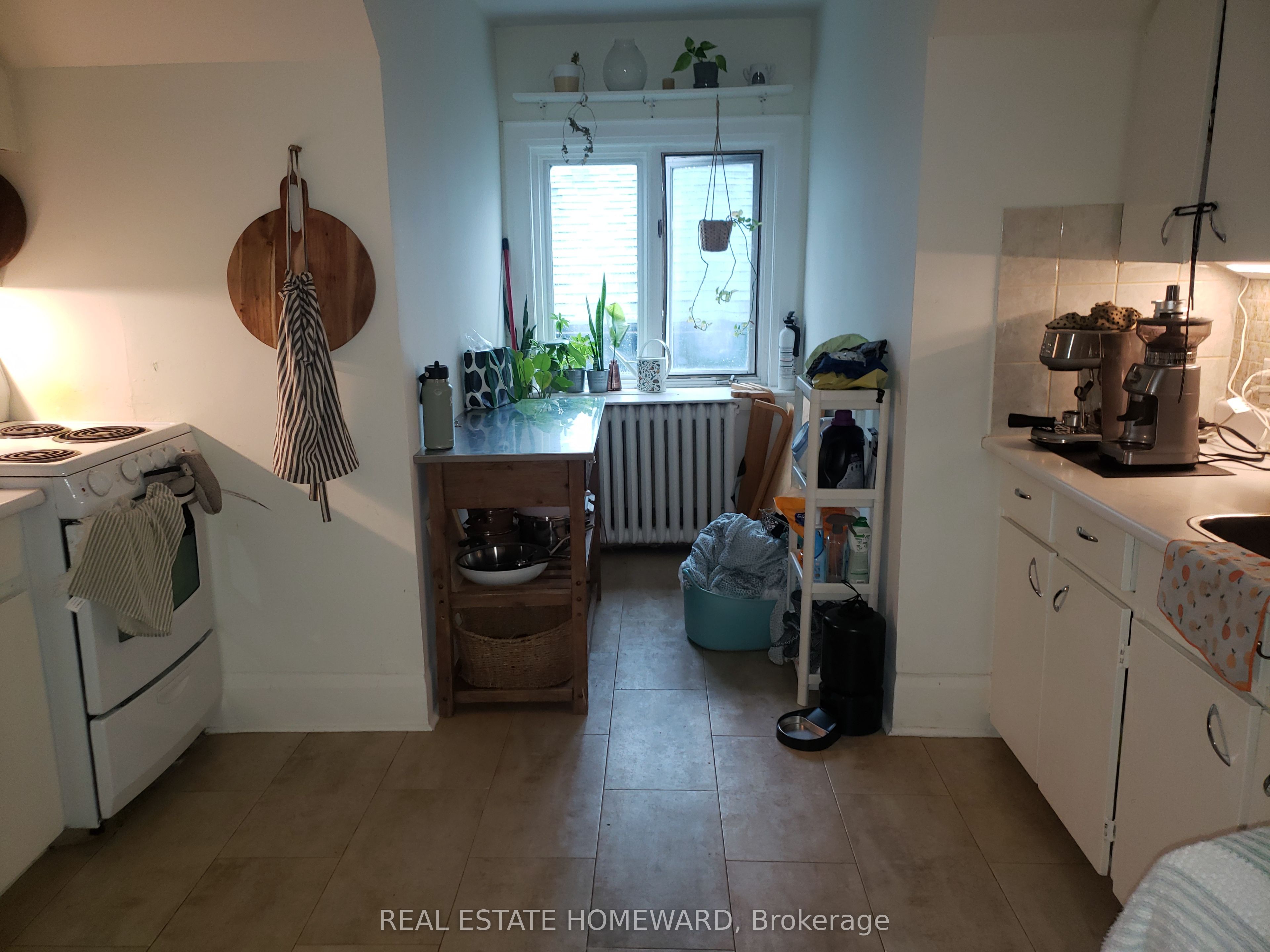 435 Parkside Drive 4, Toronto, ON M6R 2Z8 photo 3