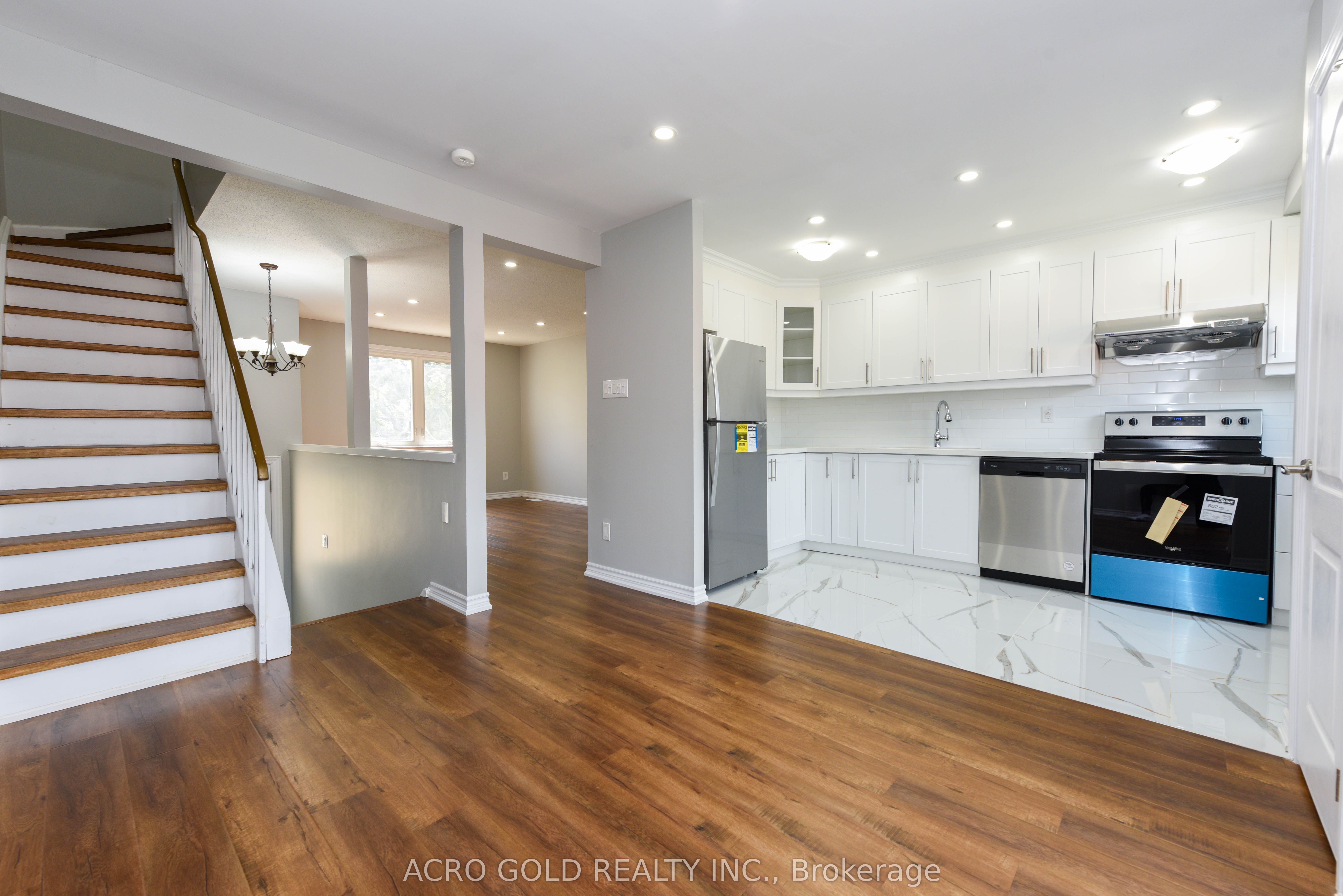 19 Hoskins Square, Brampton, ON L6S 2N6 photo 5