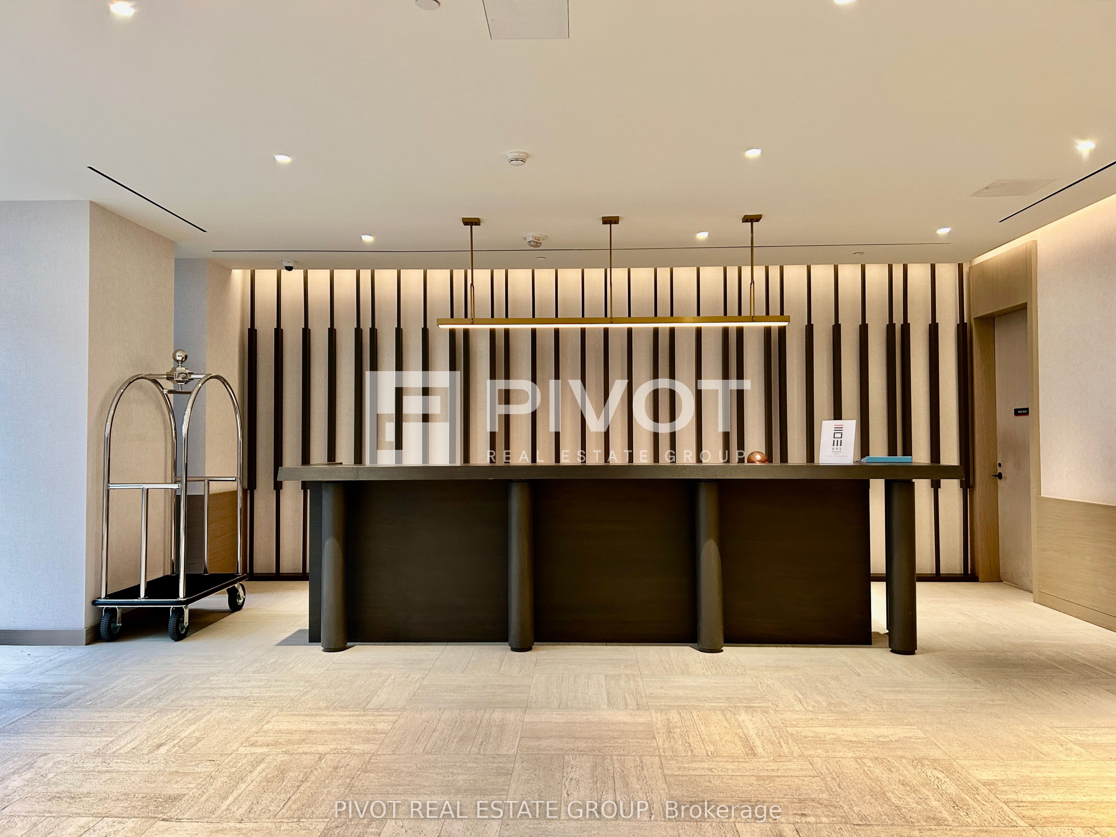 4015 The Exchange 4604, Mississauga, ON L5B 0N9 photo 5
