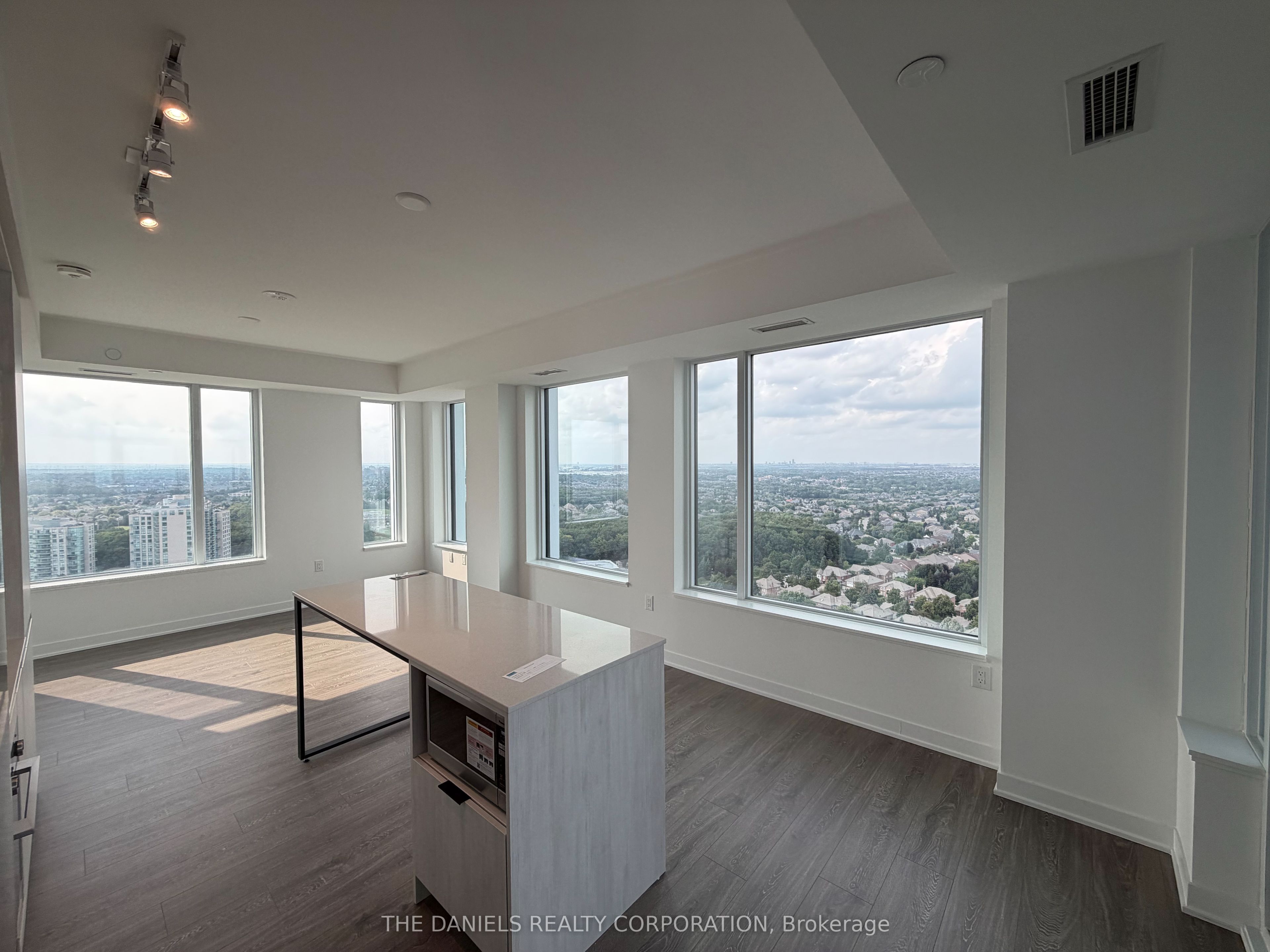 2495 Eglinton Avenue W 2510, Mississauga, ON L5M 2T2