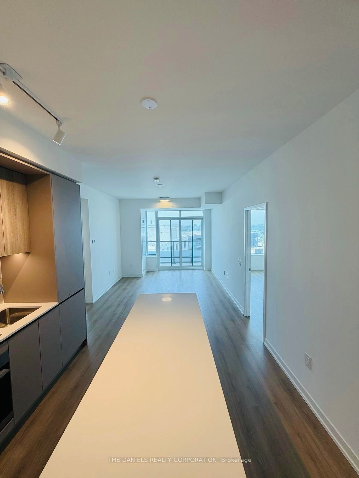 2485 Eglinton Avenue W 1409, Mississauga, ON L5M 2T1 photo 4