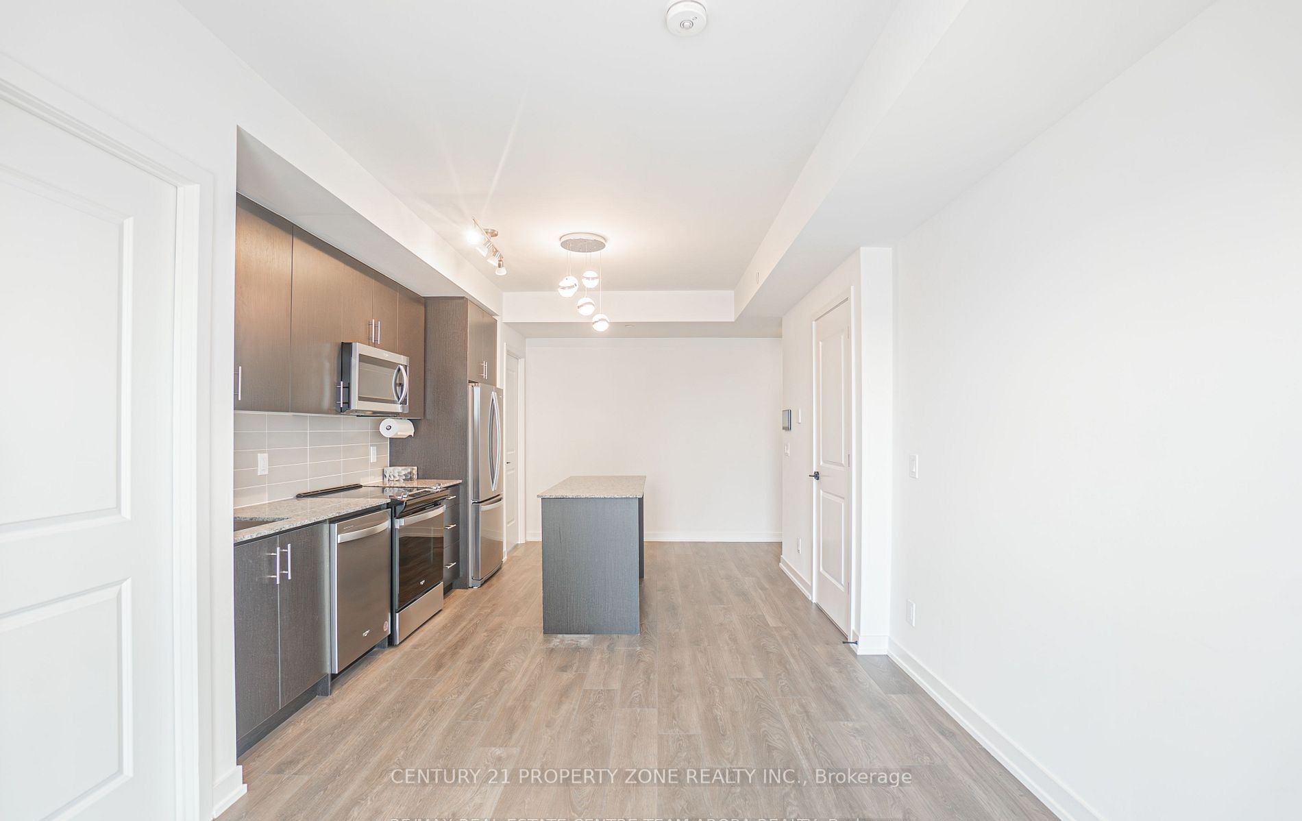 335 Wheat Boom Drive 1009, Oakville, ON L6H 7Y1 photo 4