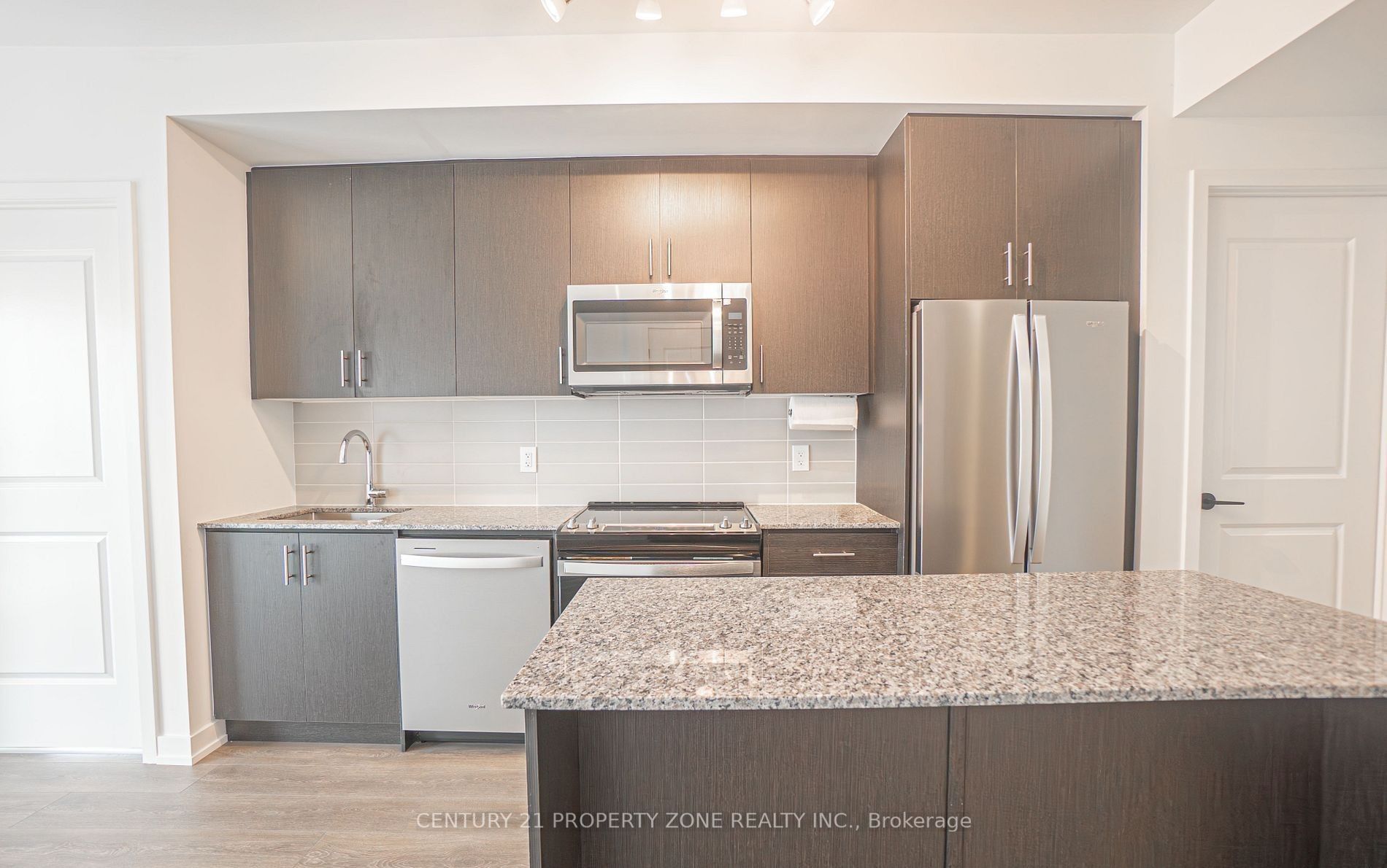 335 Wheat Boom Drive 1009, Oakville, ON L6H 7Y1 photo 5