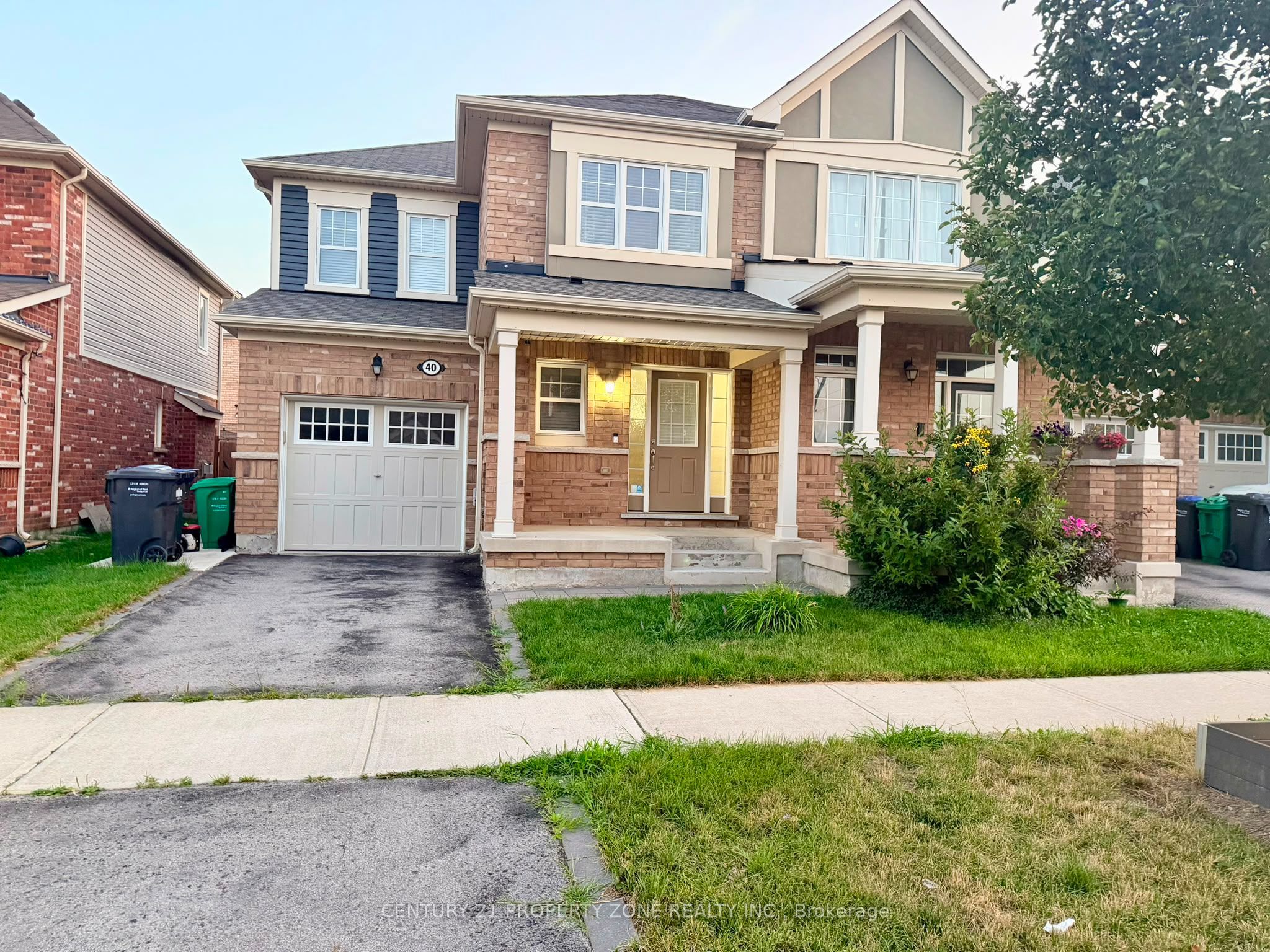 40 Leblanc Crescent, Brampton, ON L7A 4G6 photo 2