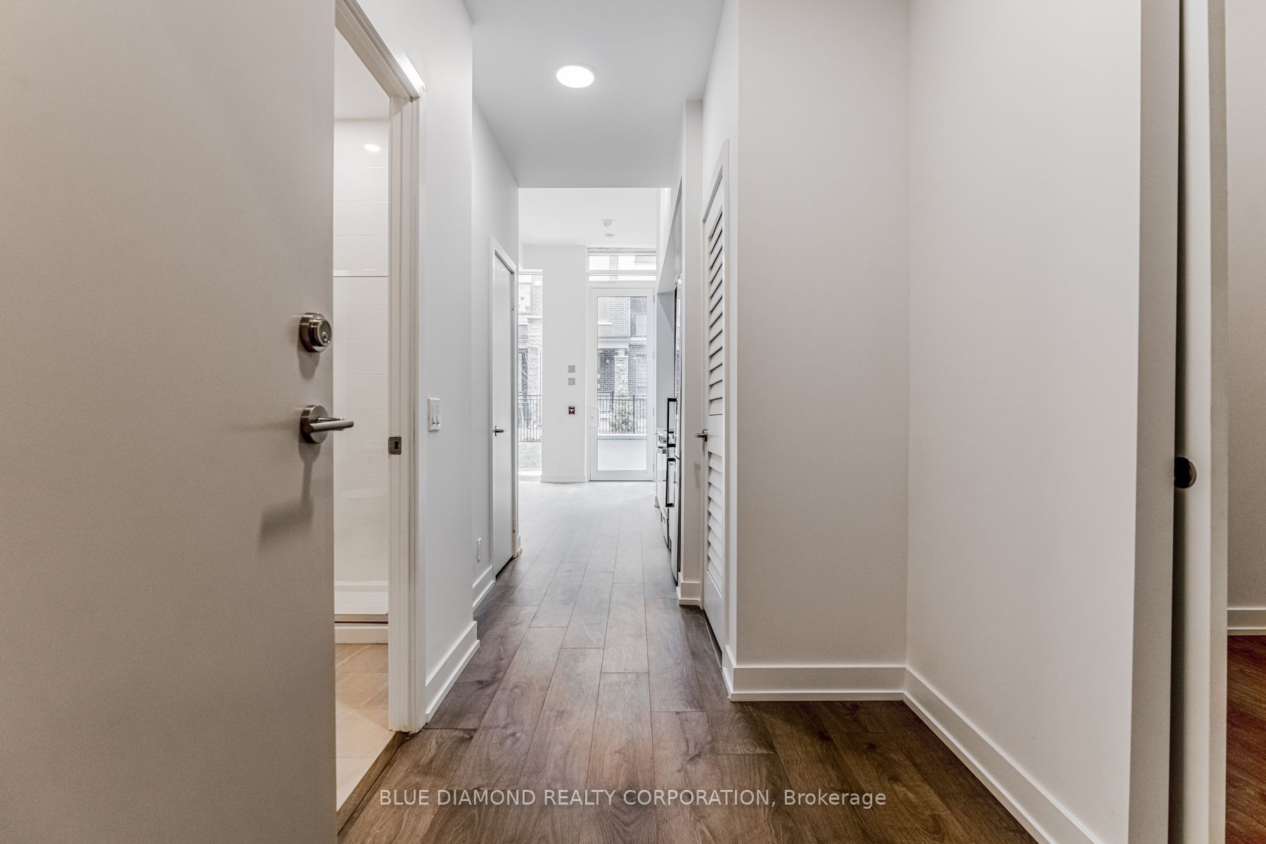 225 VETERANS Drive, Brampton, ON L7A 5L7 photo 4
