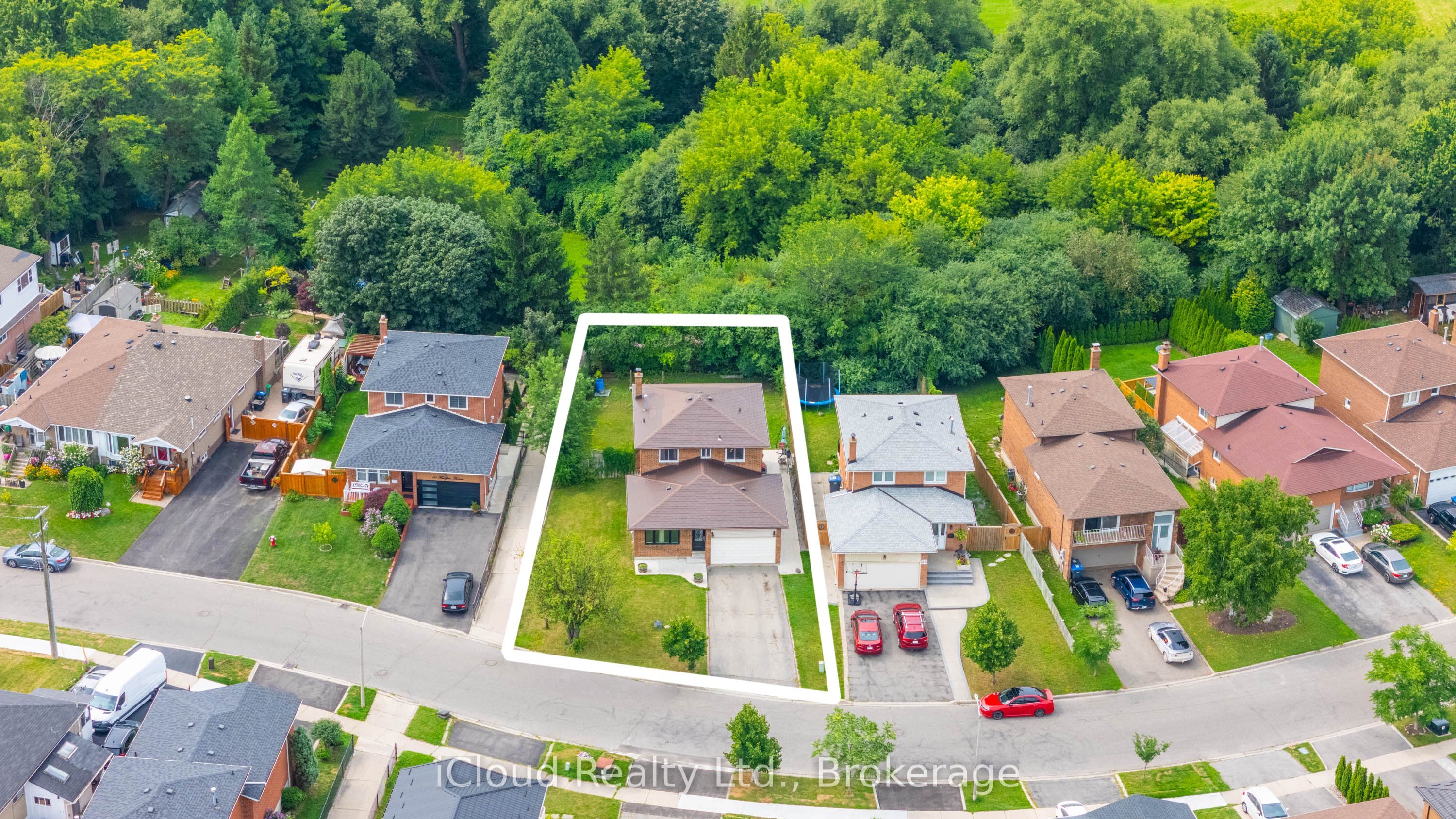 83 Fairglen Avenue, Brampton, ON L6X 1K7