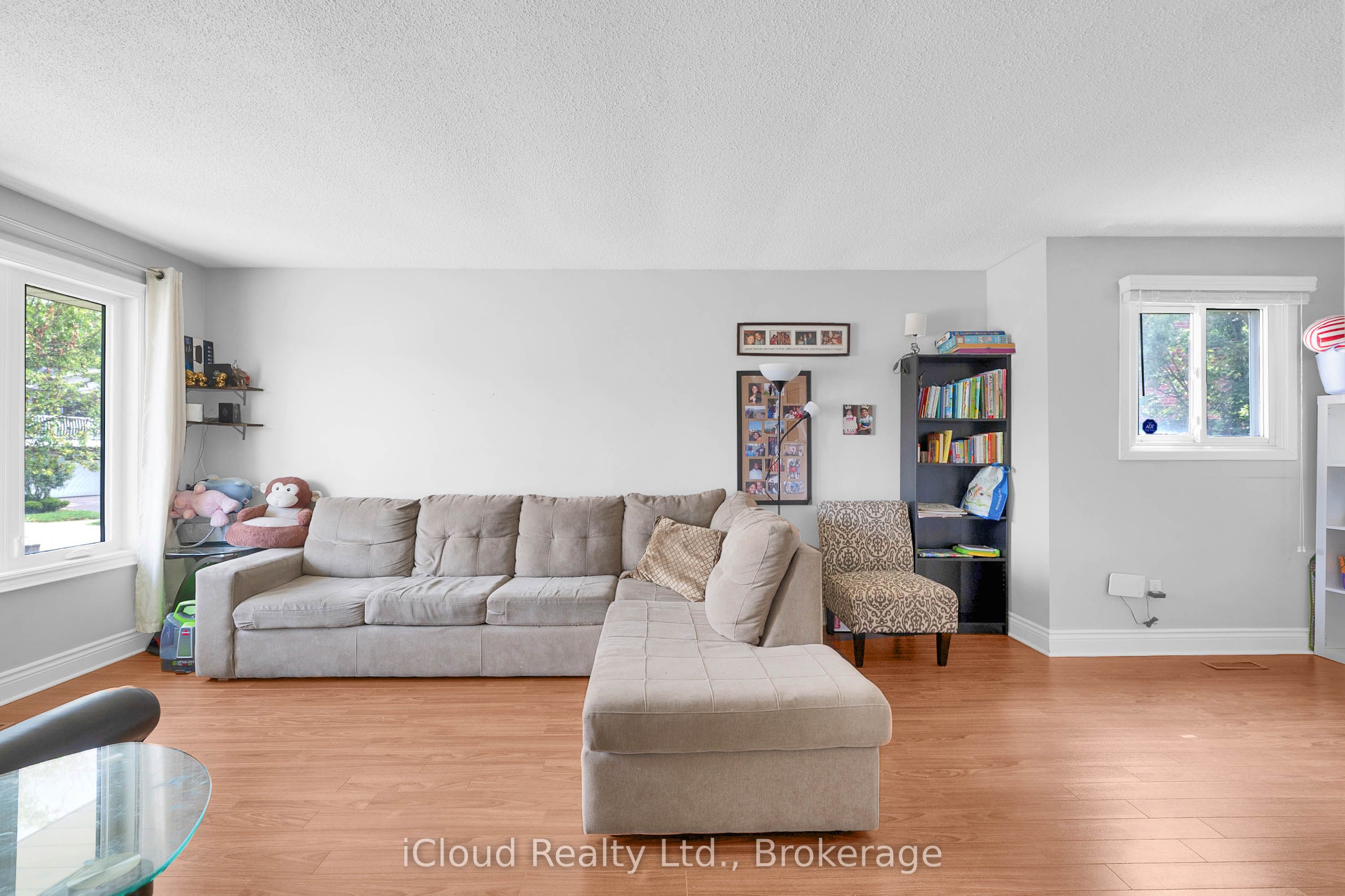 83 Fairglen Avenue, Brampton, ON L6X 1K7 photo 4