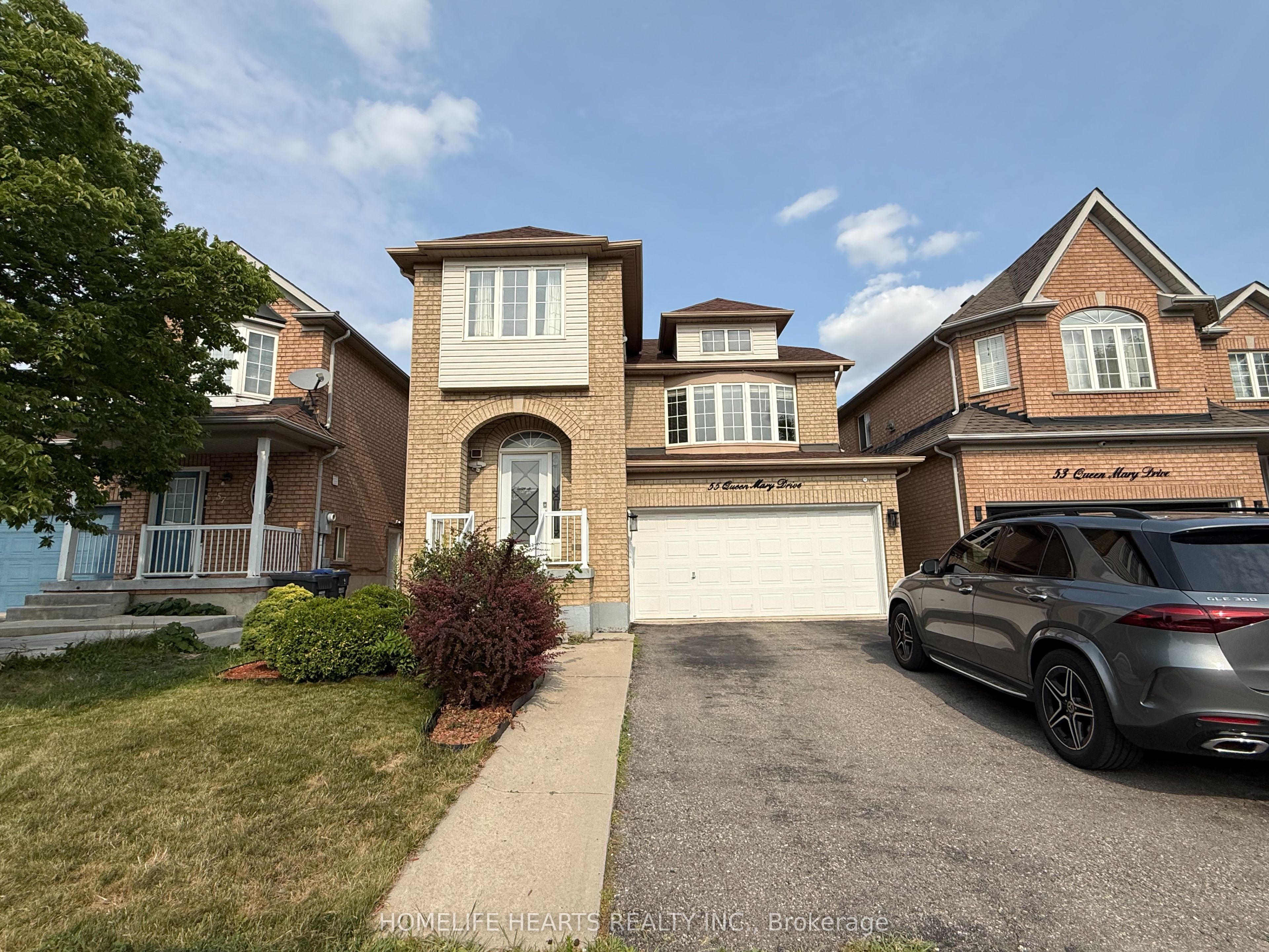 55 Queen Mary Drive, Brampton, ON L7A 1Y1