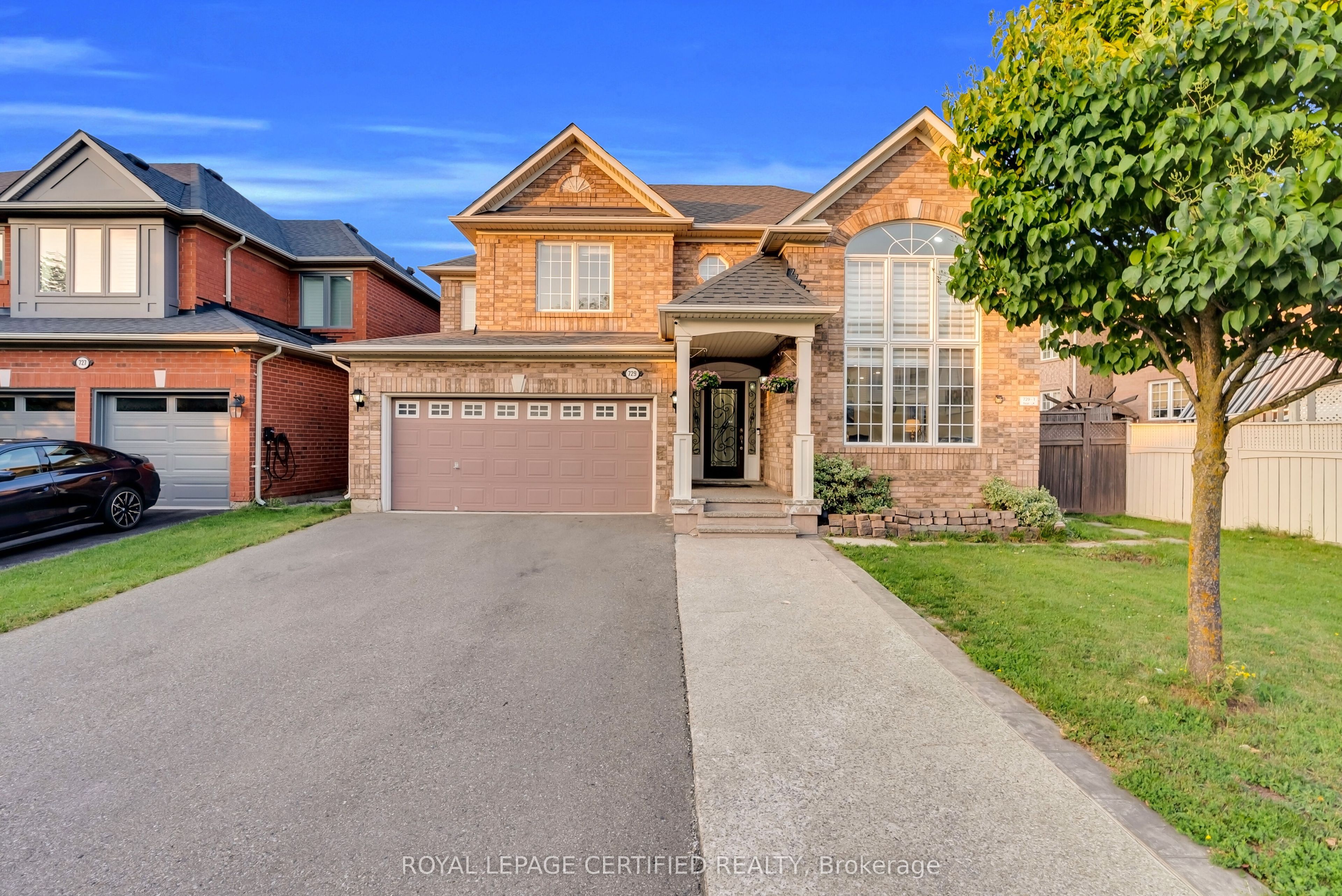 729 Turrell Crescent, Milton, ON L9T 5L4