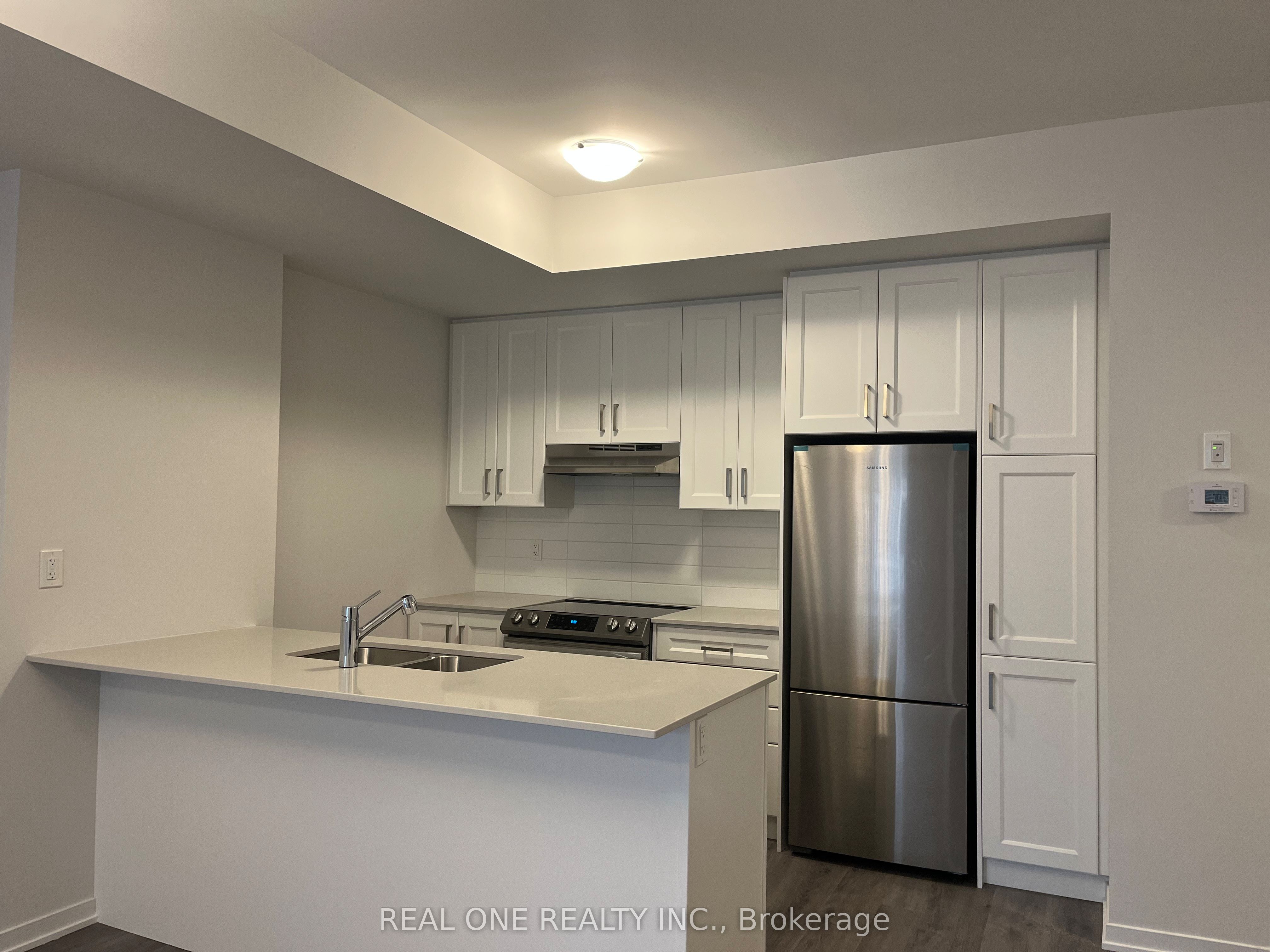 30 William Jackson Way 104, Toronto, ON M8V 0J8 photo 3