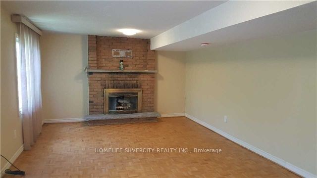 23 Claypine Trail 2, Brampton, ON L6V 3L8 photo 2