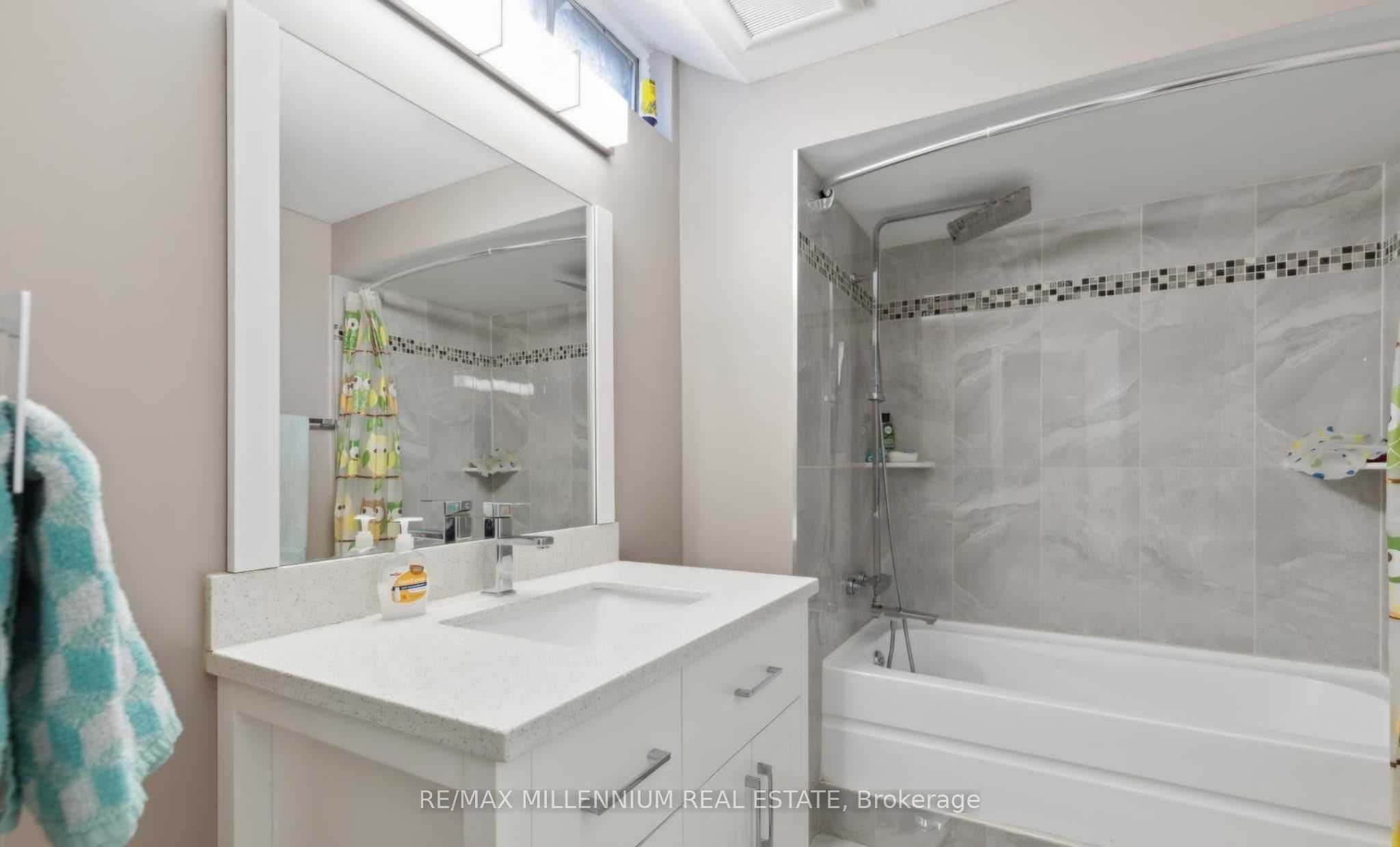 5687 Goldenbrook Drive Basement, Mississauga, ON L5M 3W5 photo 4