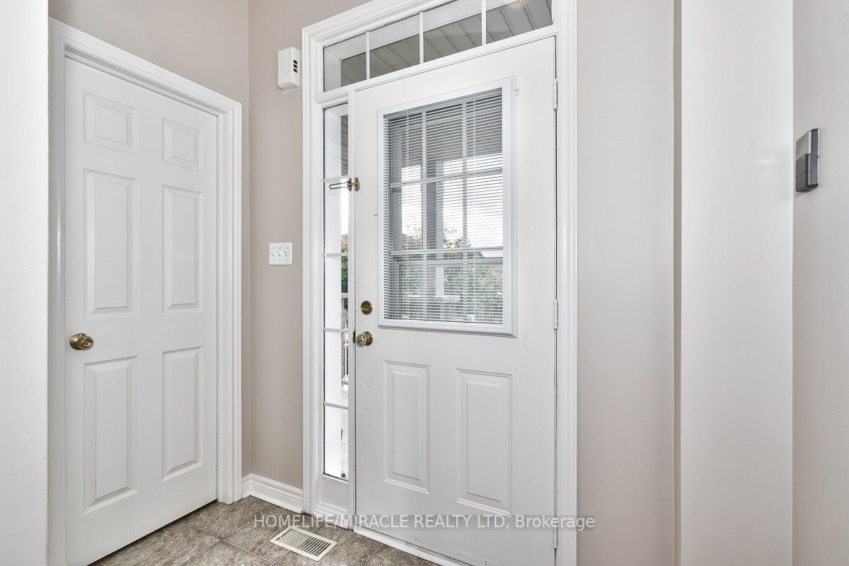 3 Ashdale Road, Brampton, ON L6Y 5M7 photo 3