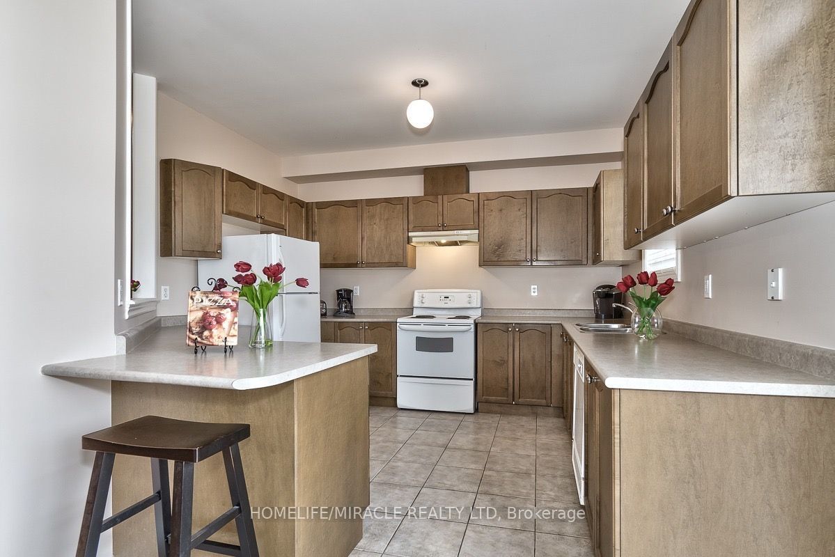 3 Ashdale Road, Brampton, ON L6Y 5M7 photo 4