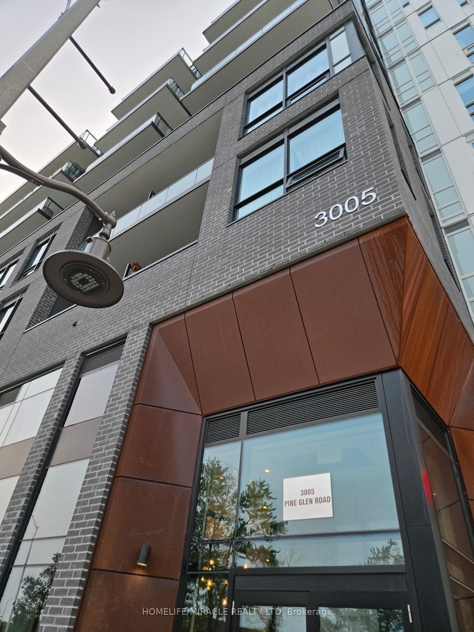 3005 Pine Glen Road 703, Oakville, ON L6M 5P5
