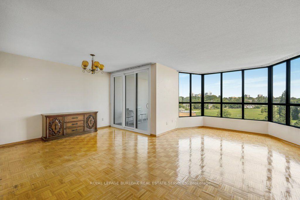 1333 Bloor Street 718, Mississauga, ON L4Y 3T6 photo 5
