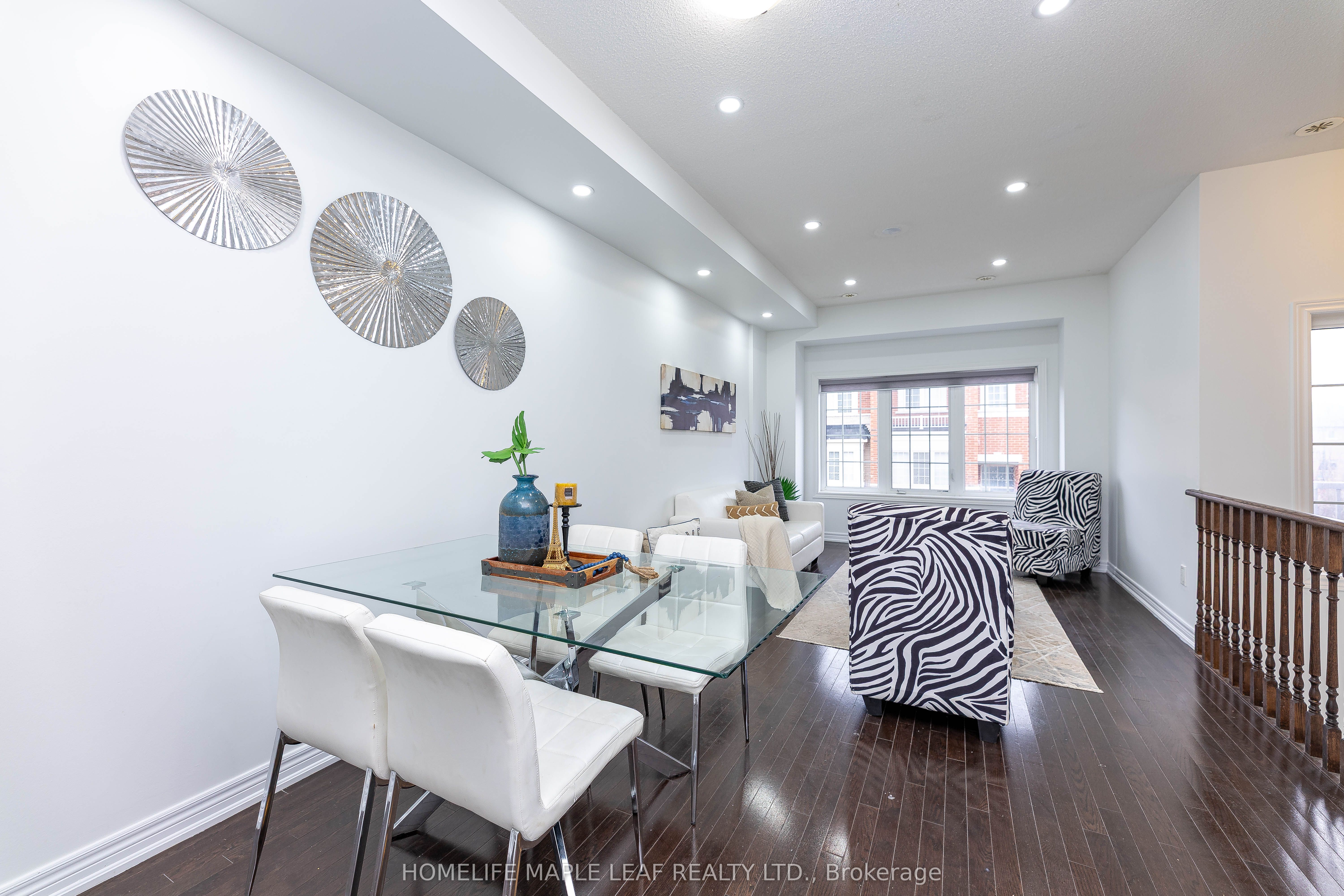 2 Cedarland Road E, Brampton, ON L6Y 6E5 photo 4