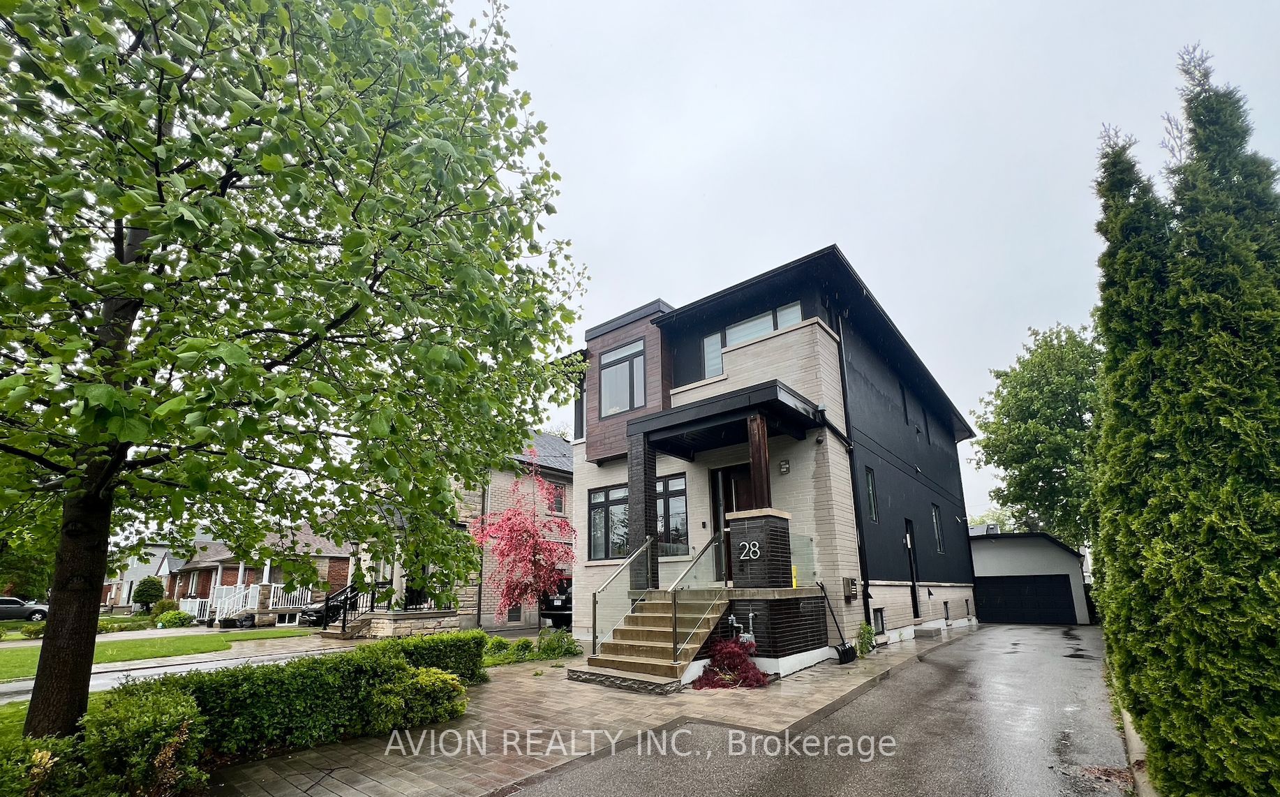 28 Monarchdale Avenue Bsmt, Toronto, ON M6M 2S7