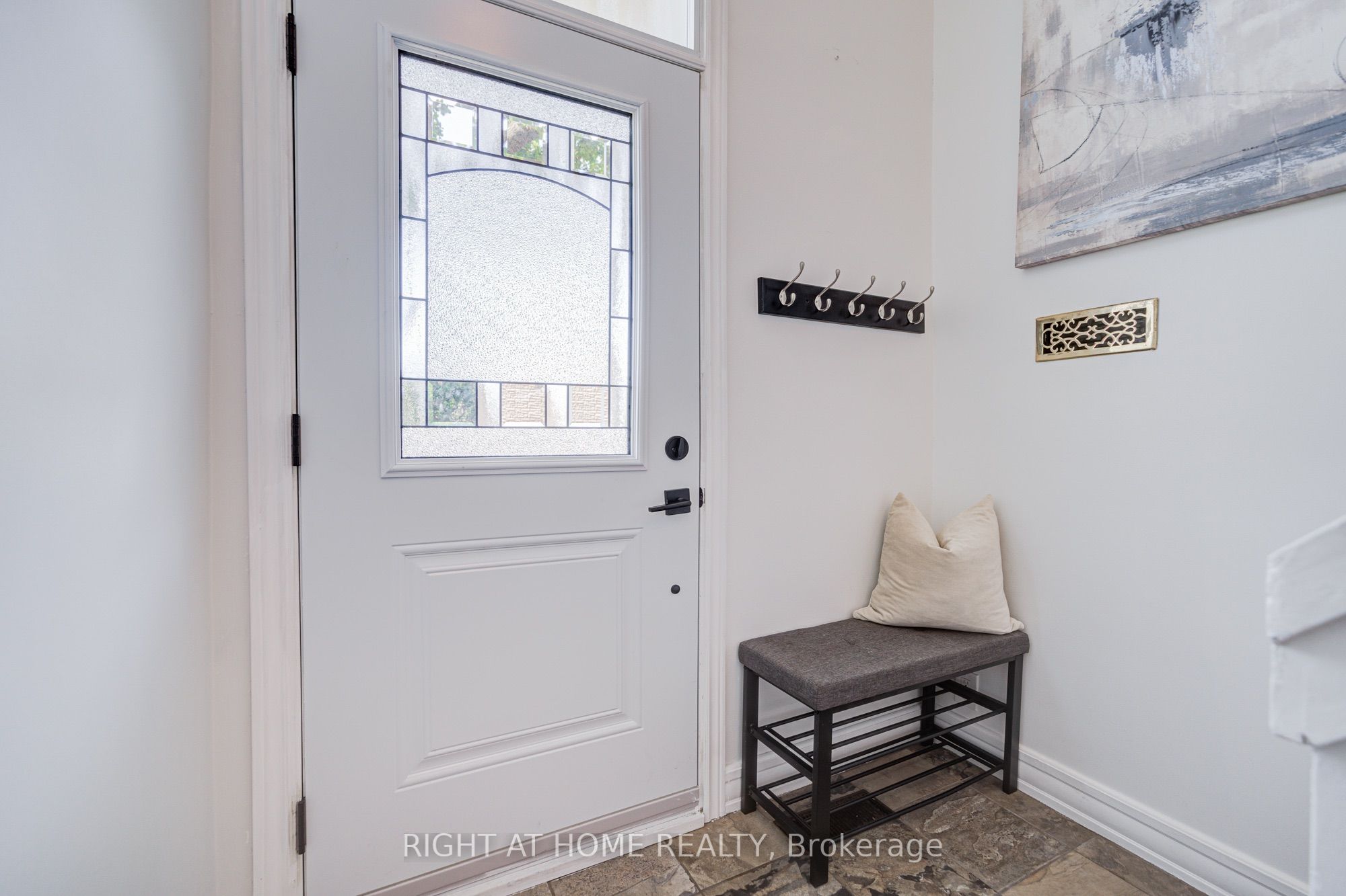 1600 Boxwood Way, Mississauga, ON L5E 2Y1 photo 5