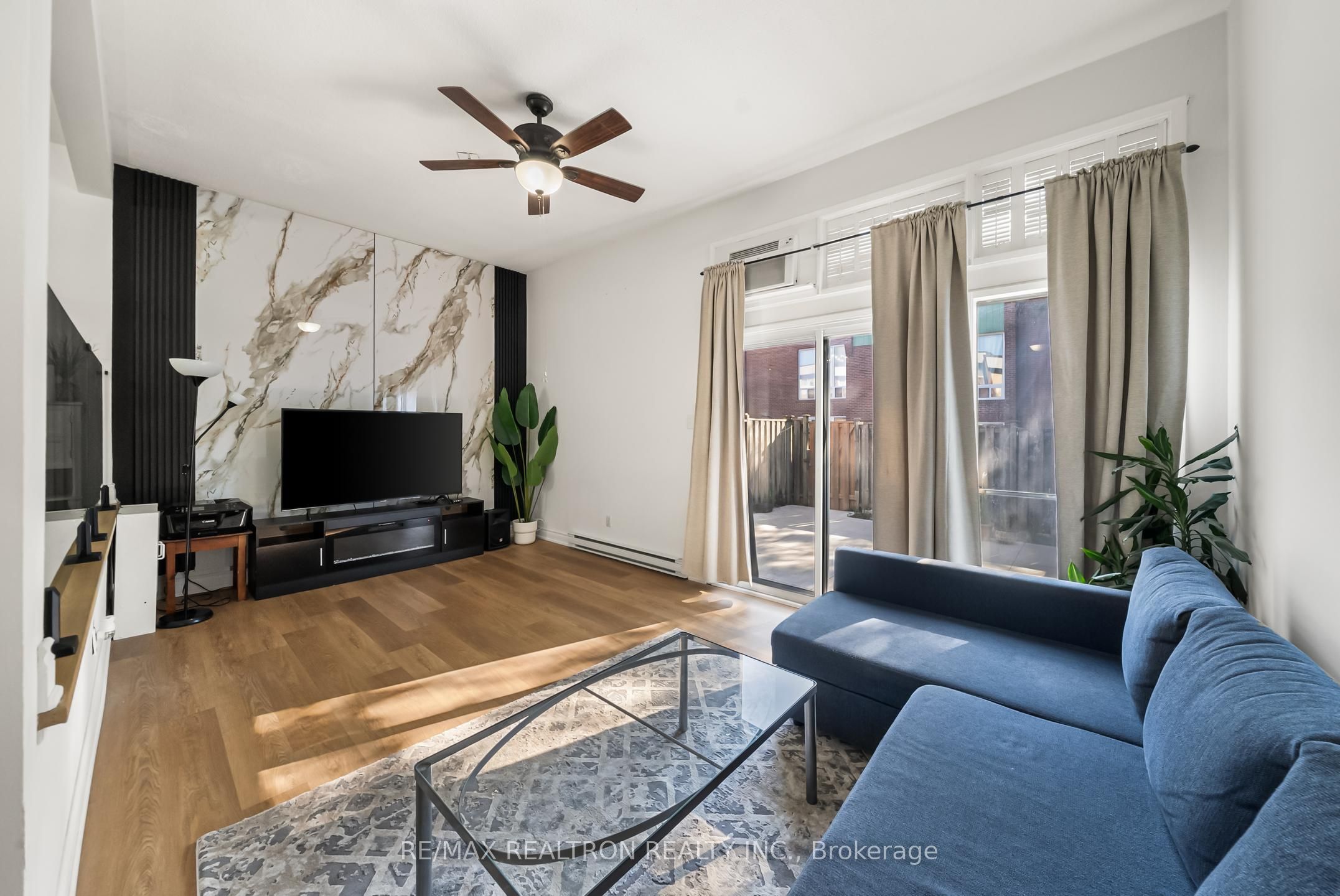 7 Sebastian Cabot Way, Toronto, ON M3N 2T4 photo 2
