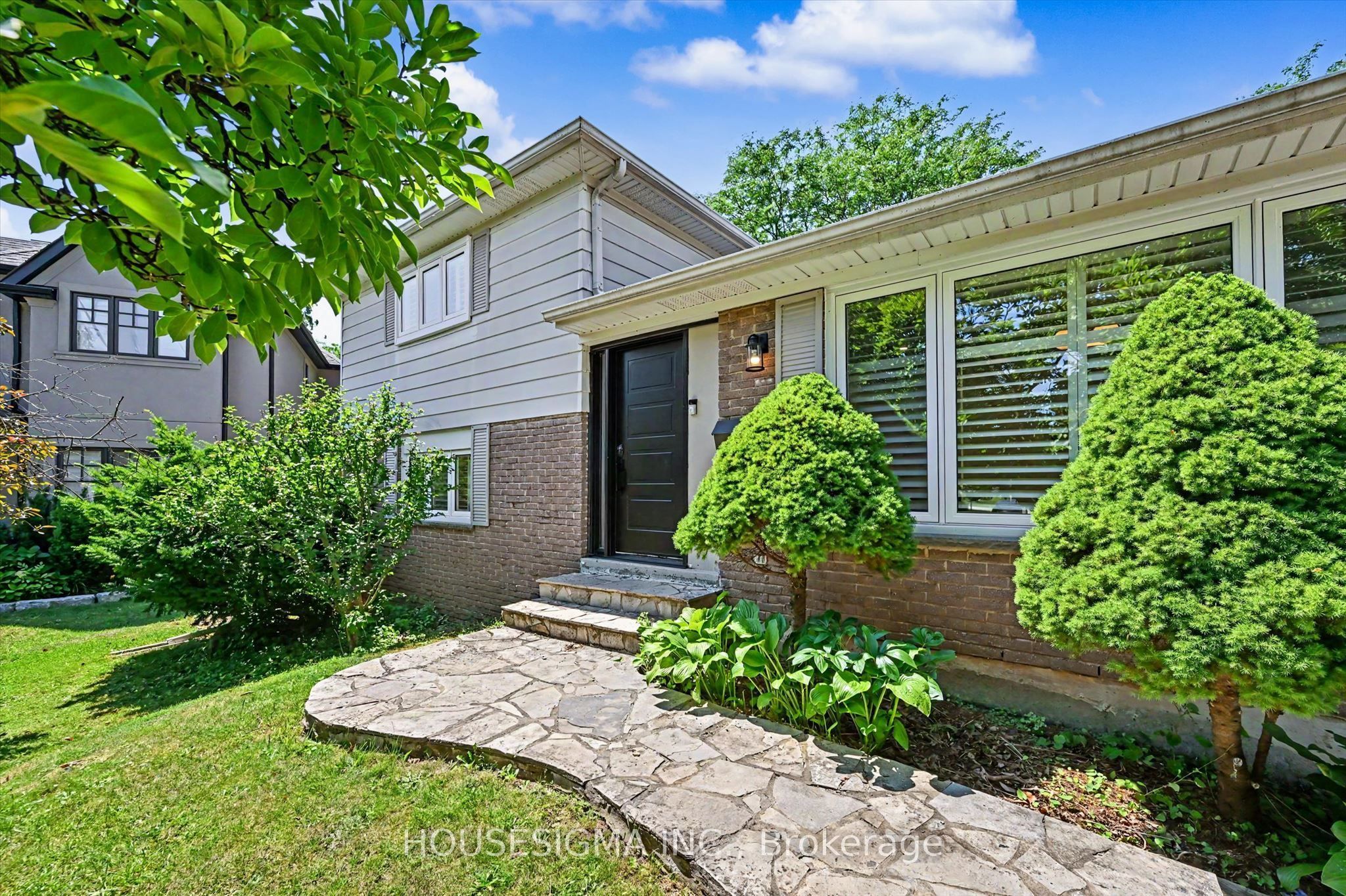 444 Withnell Crescent, Oakville, ON L6L 3L9 photo 2