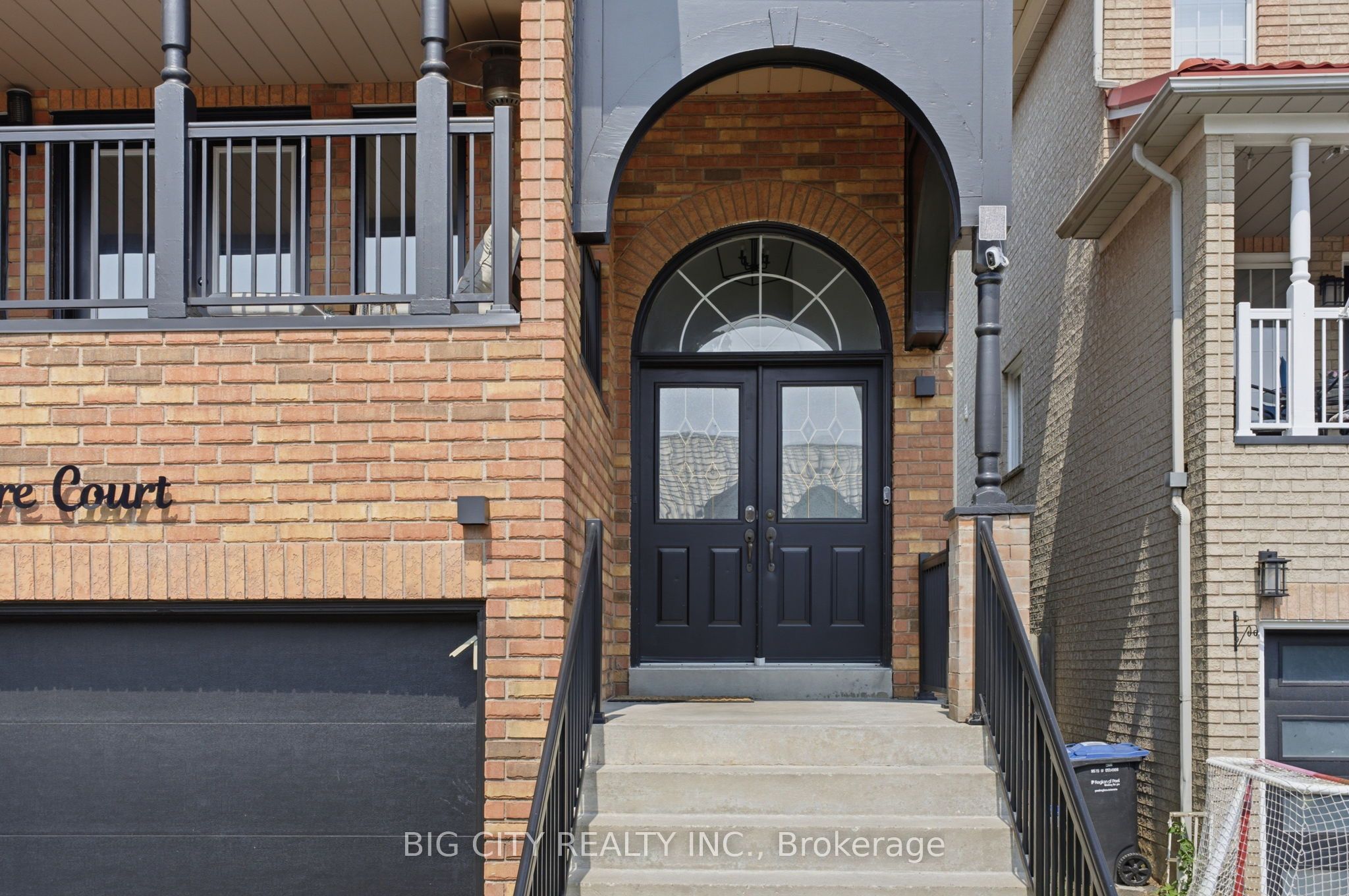 7395 Banffshire Court Main & Upper, Mississauga, ON L5N 7Z9 photo 2