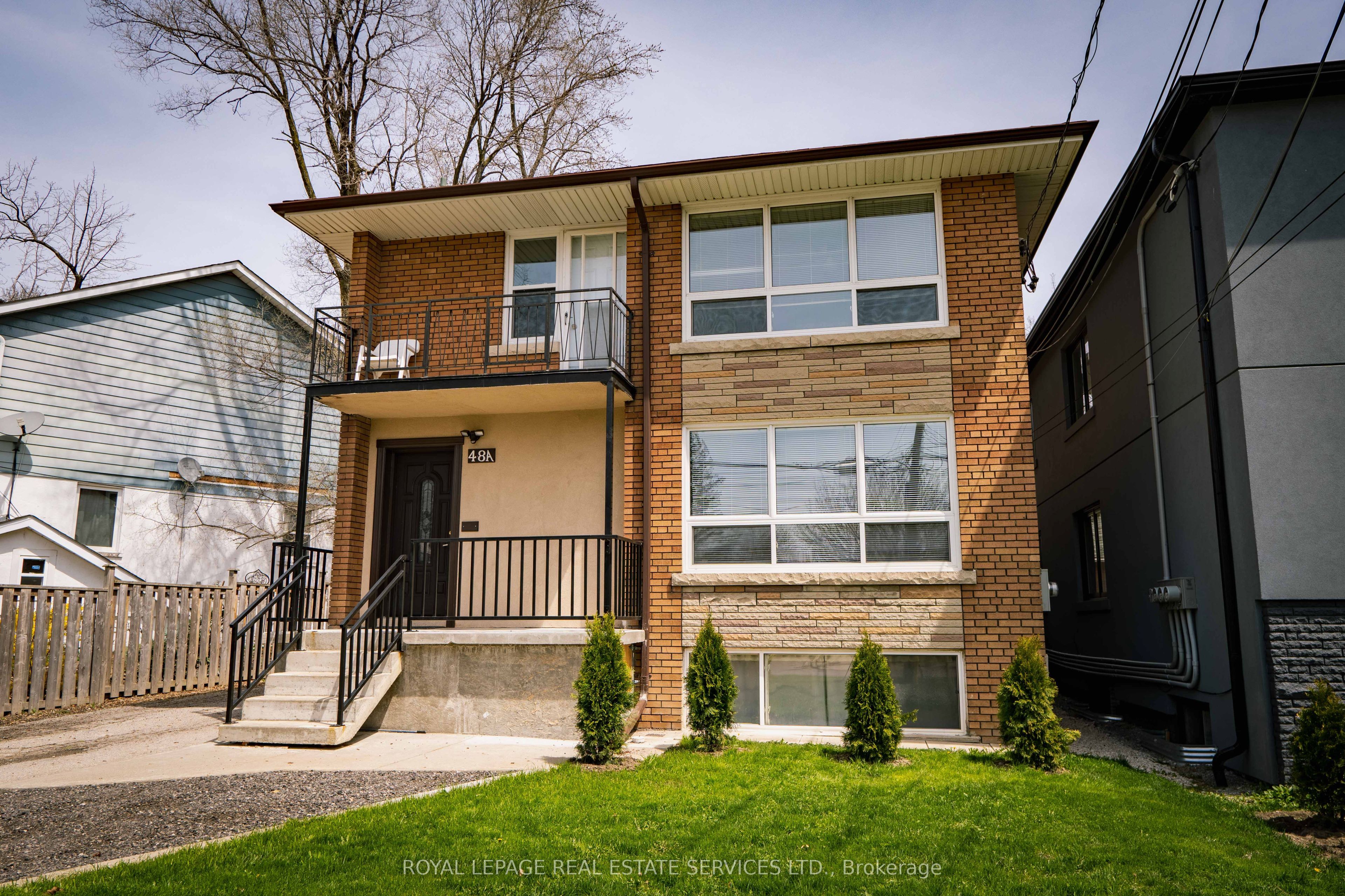 48A Arcadian Circle #2, Toronto, ON M8W 2Y9