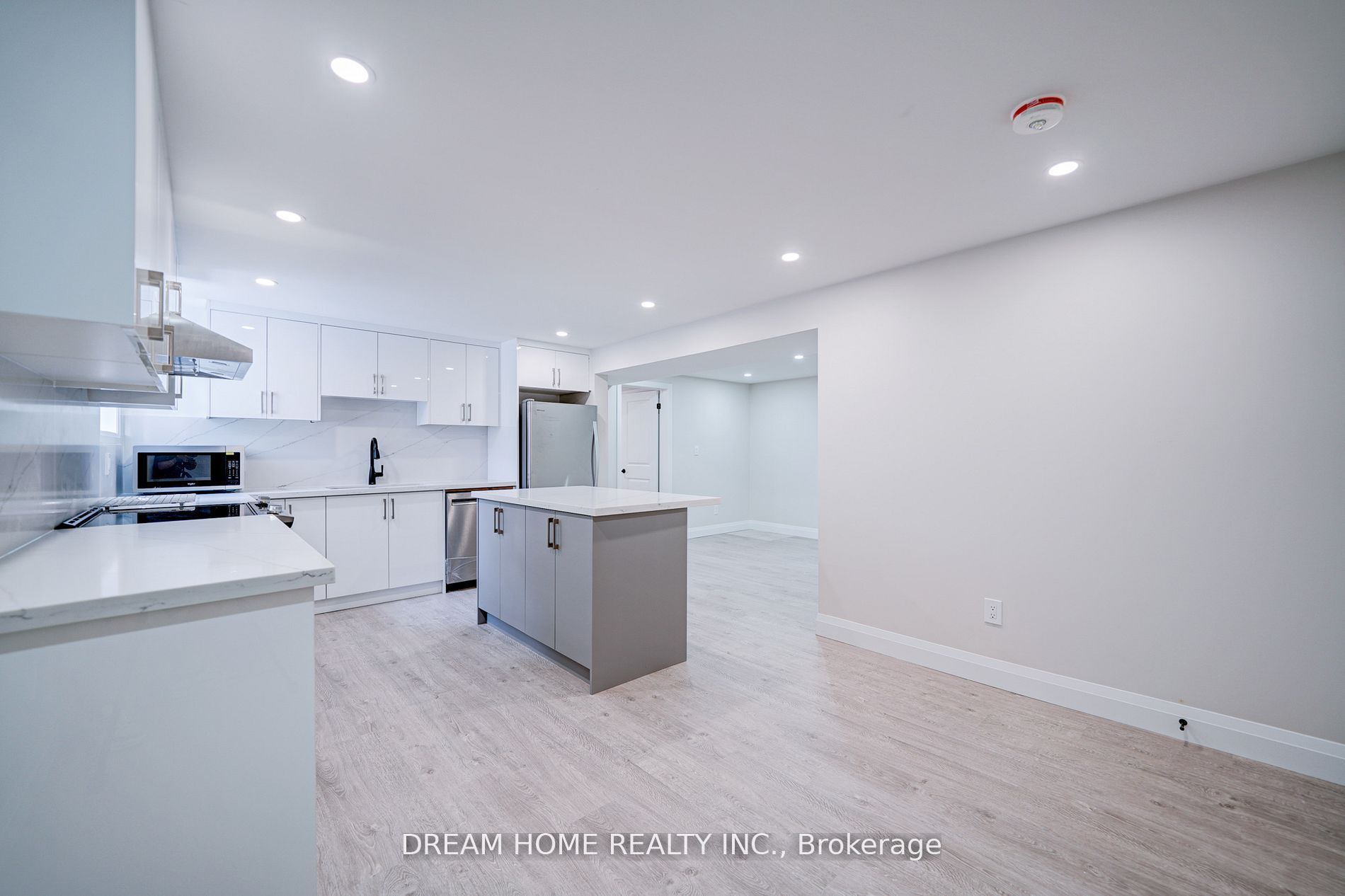 23 Manorcrest Street Lower, Brampton, ON L6S 2W7 photo 5