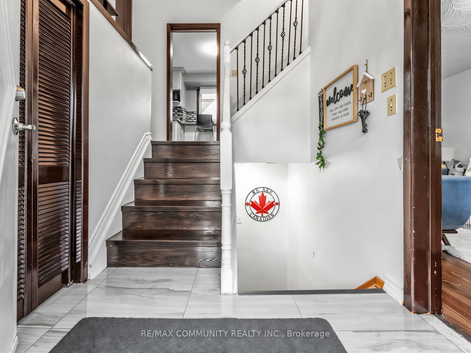 1397 Charles Drive, Burlington, ON L7P 2C8 photo 4