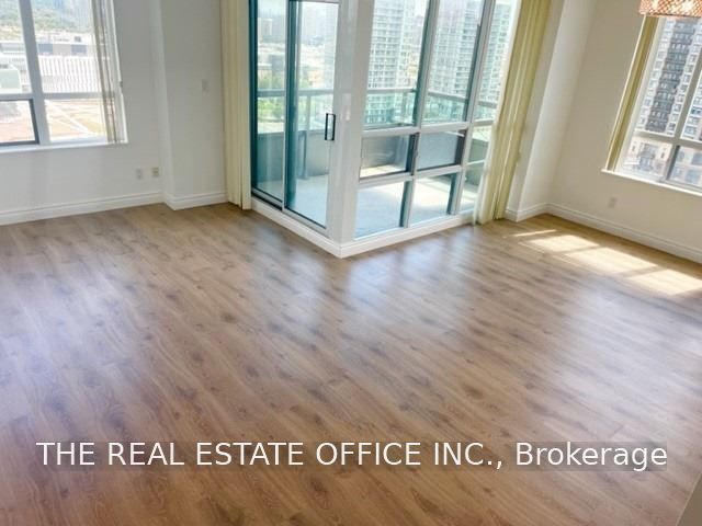 335 Rathburn Road 2306, Mississauga, ON L5B 0C8 photo 2