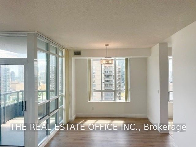 335 Rathburn Road 2306, Mississauga, ON L5B 0C8 photo 3