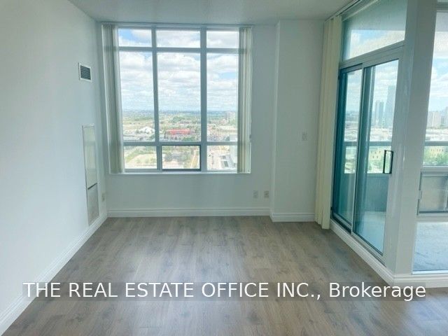 335 Rathburn Road 2306, Mississauga, ON L5B 0C8 photo 4