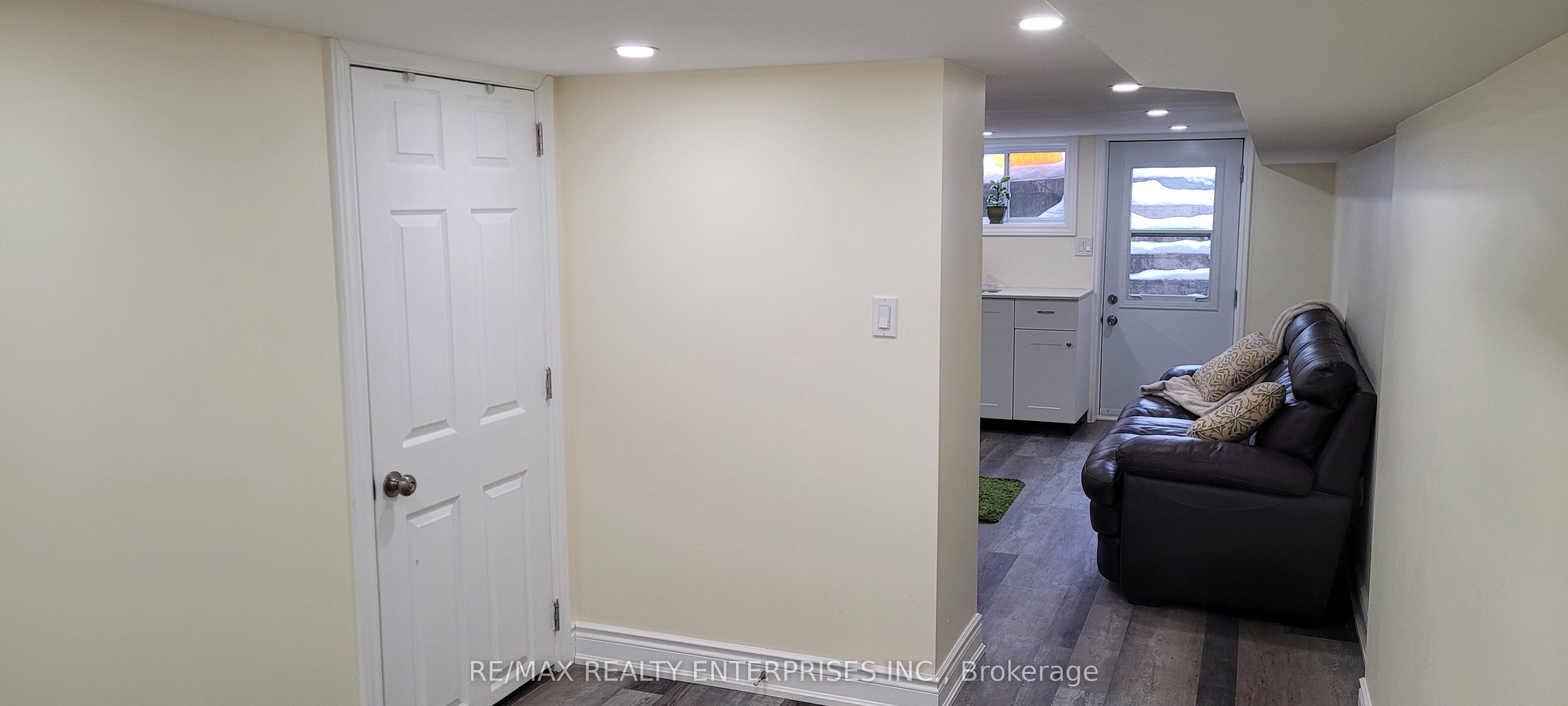 65A Chambers Avenue, Toronto, ON M6N 3M1 photo 5