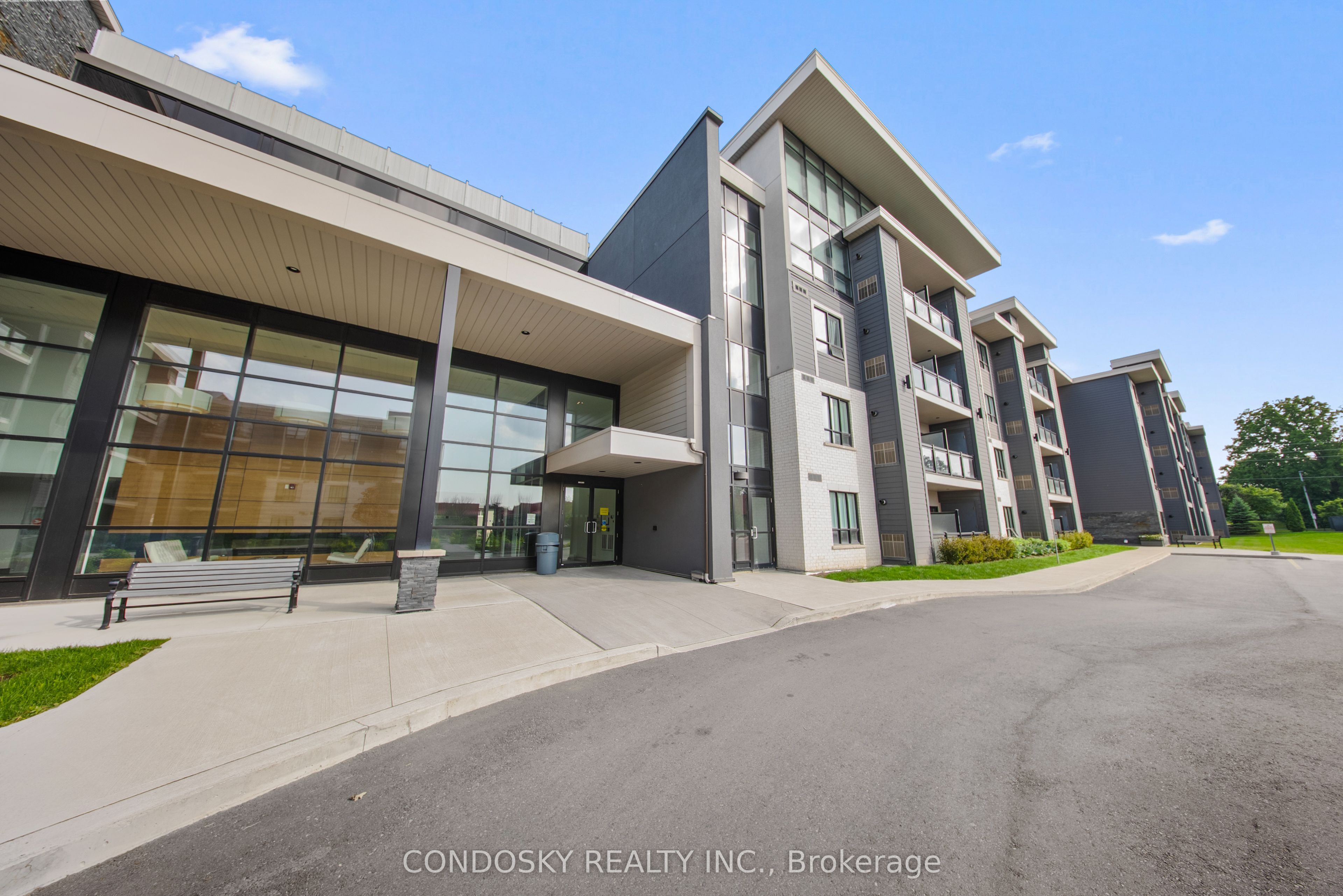 3170 Erin Mills Parkway 311, Mississauga, ON L5L 0B6 photo 2