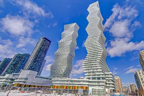3900 Confederation Parkway 3206, Mississauga, ON L5B 0M3