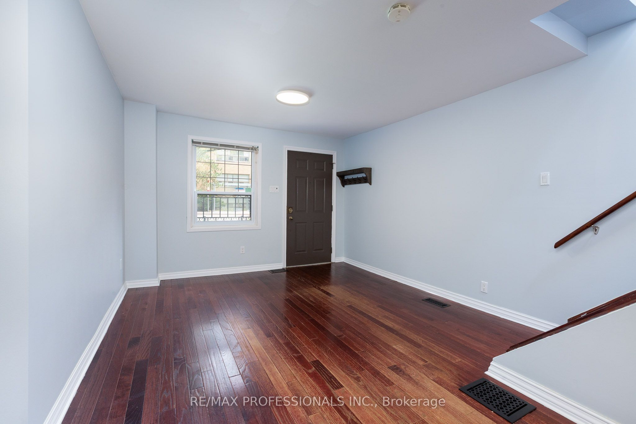 4 Runnymede Road, Toronto, ON M6S 2Y2 photo 5