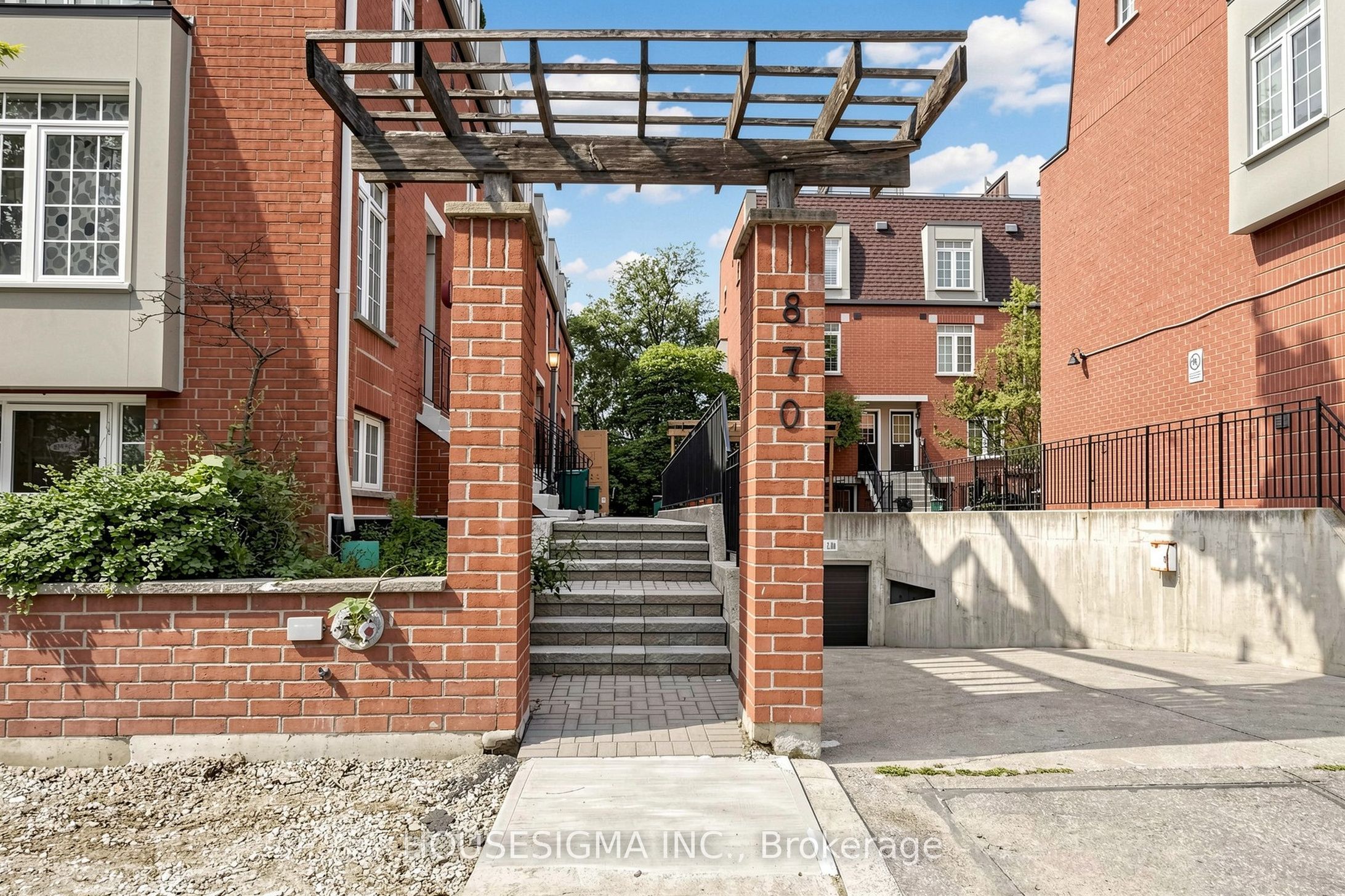 870 Jane Street 106, Toronto, ON M6N 4C2 photo 3