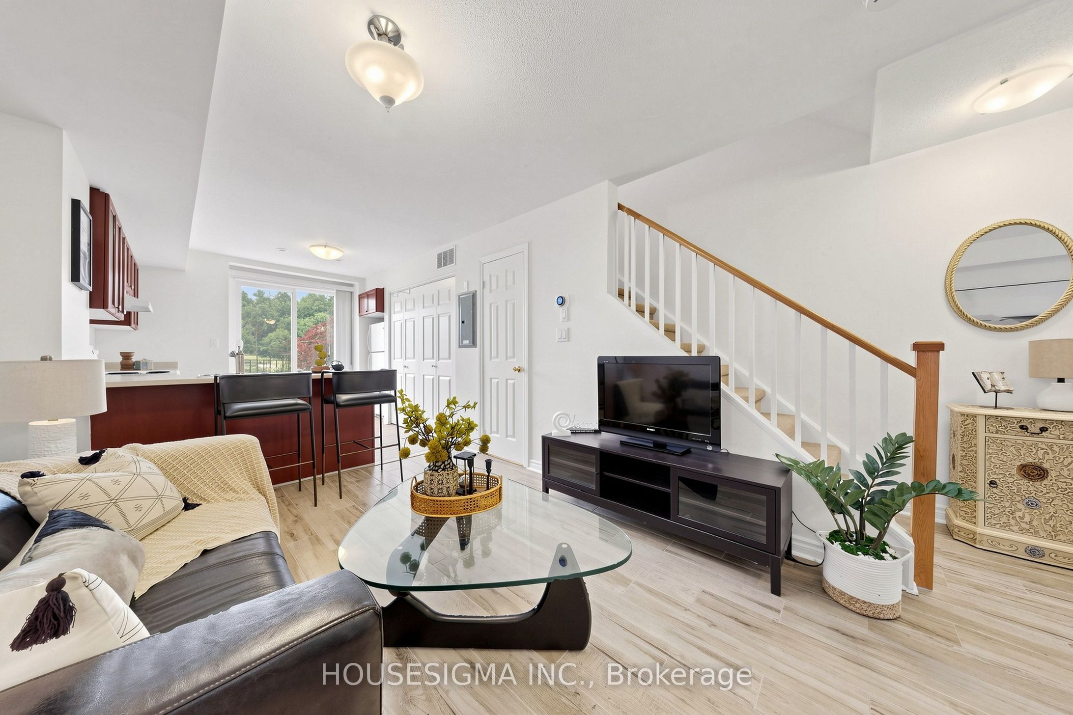 870 Jane Street 106, Toronto, ON M6N 4C2 photo 4